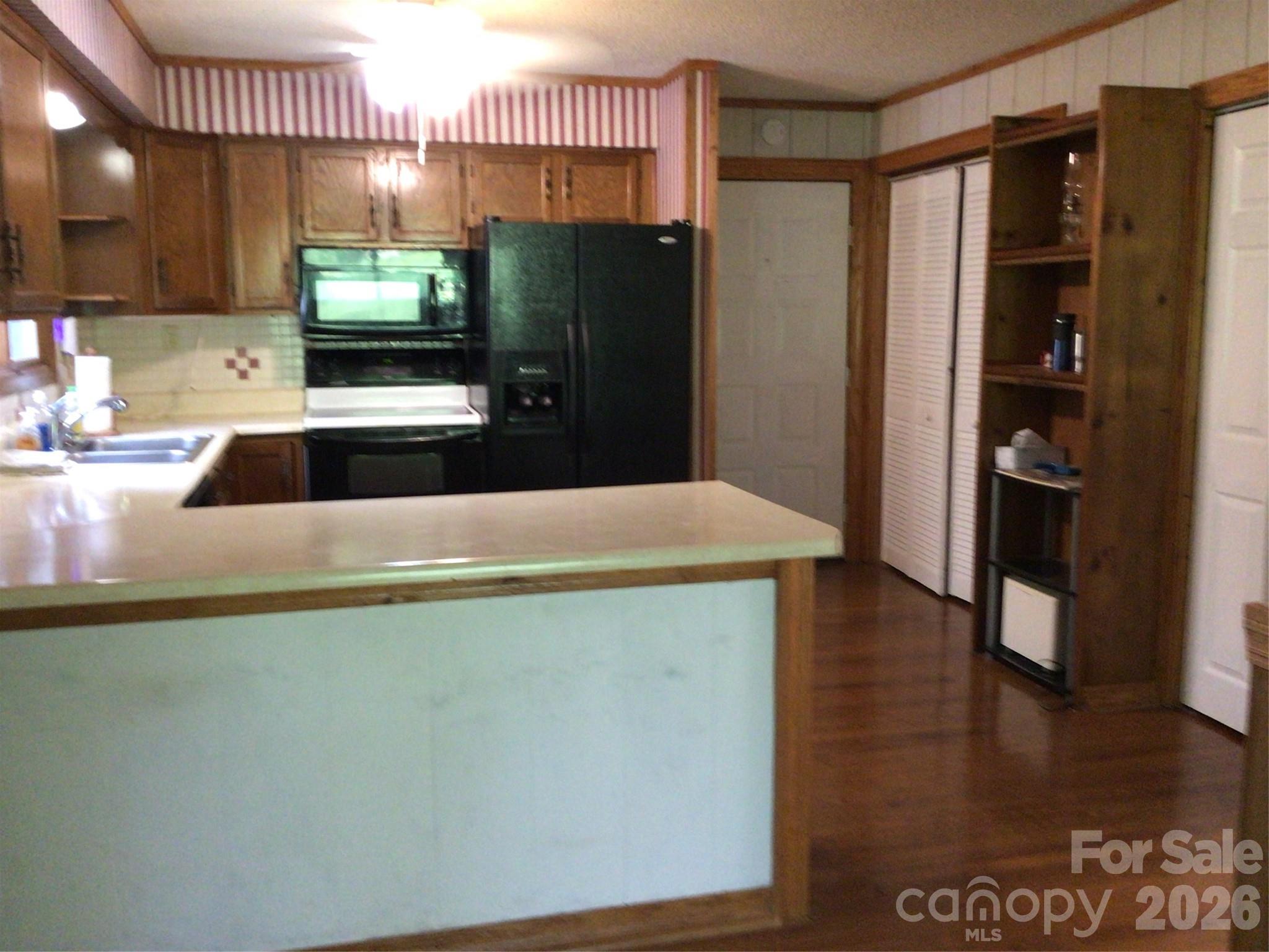 214 Big Bear Boulevard — Old Fort
