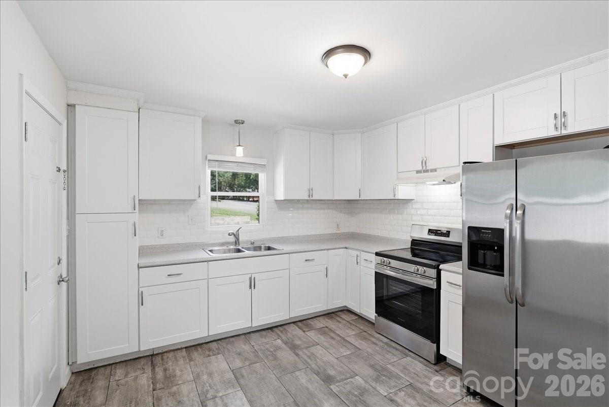 4324 Hidden Valley Road — Charlotte