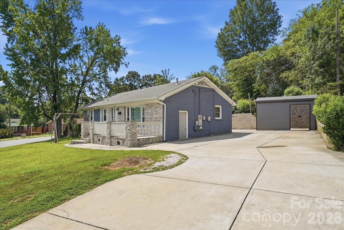 4324 Hidden Valley Road — Charlotte