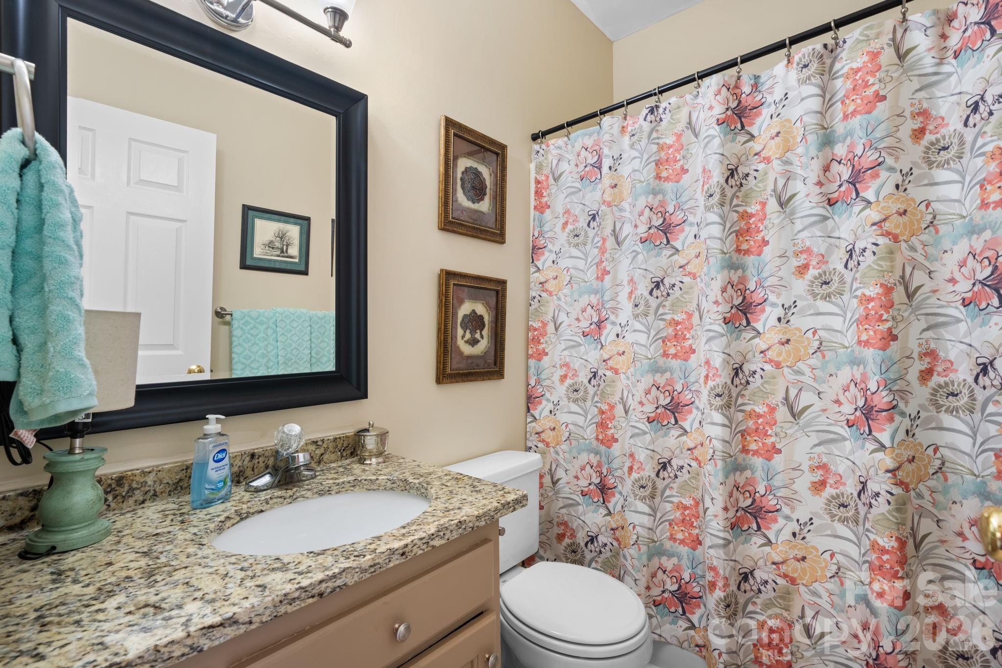 3992 Brickfield Street — Hickory