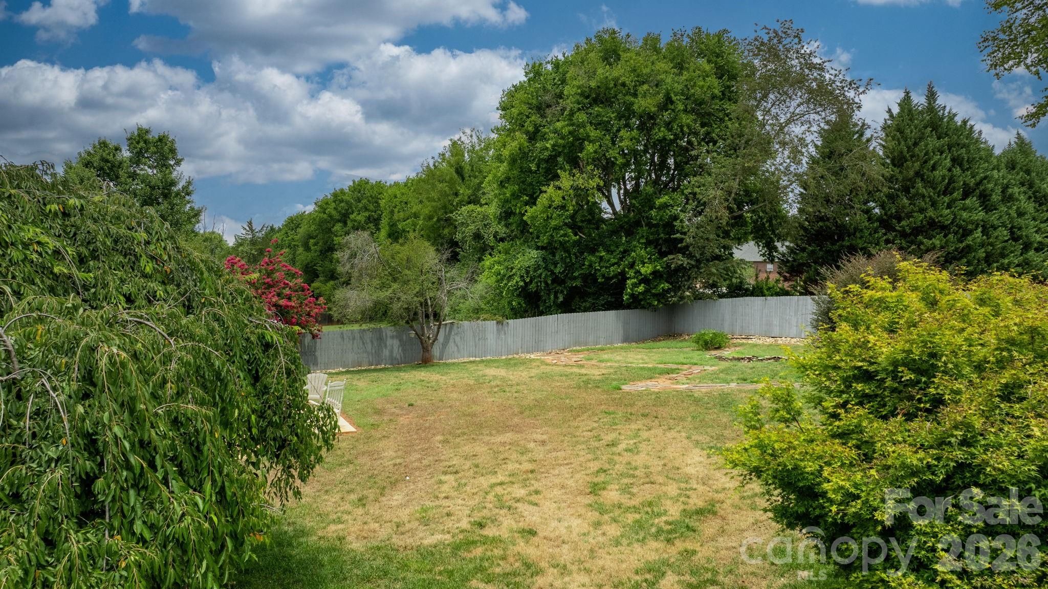 3992 Brickfield Street — Hickory