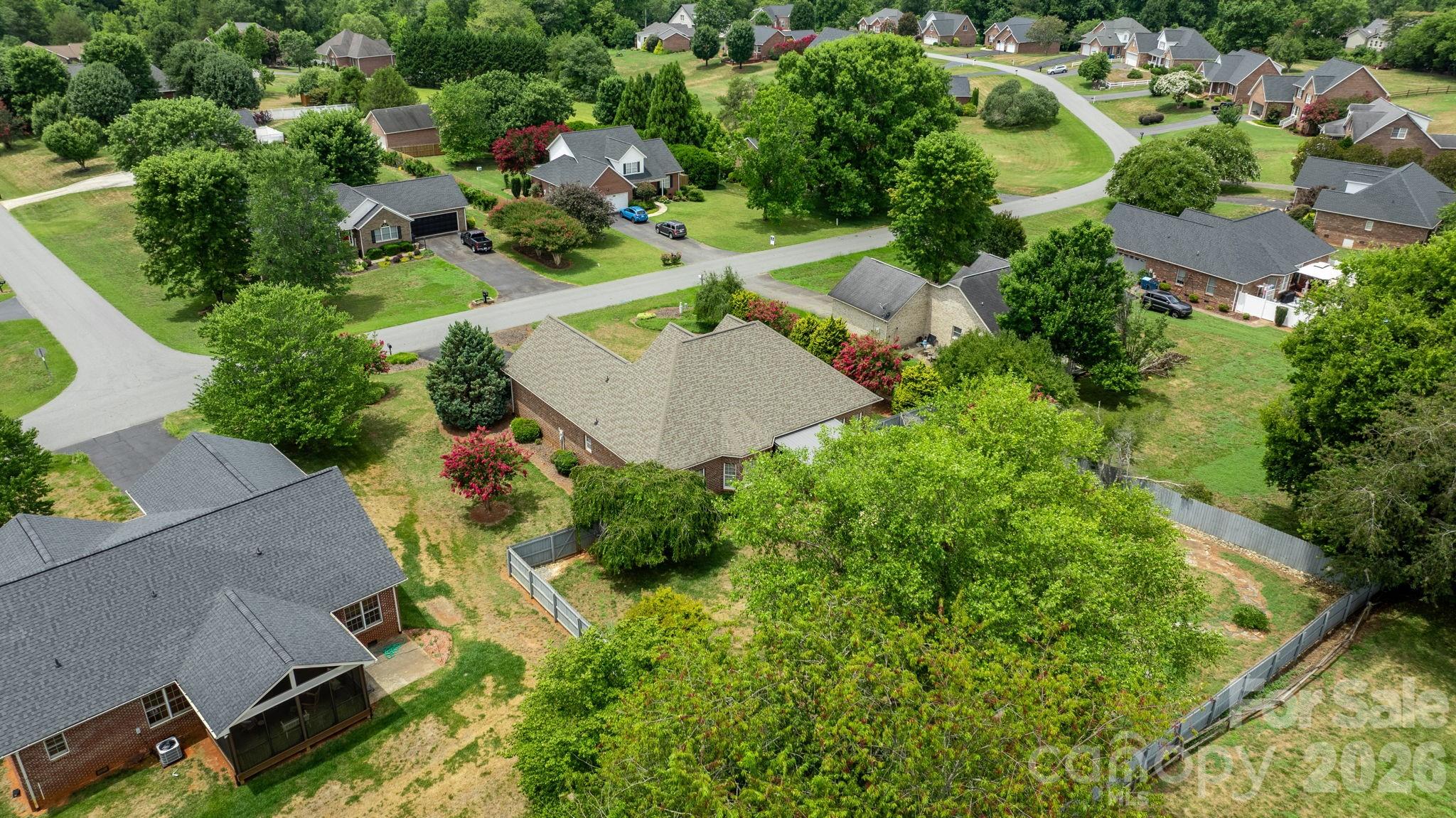 3992 Brickfield Street — Hickory