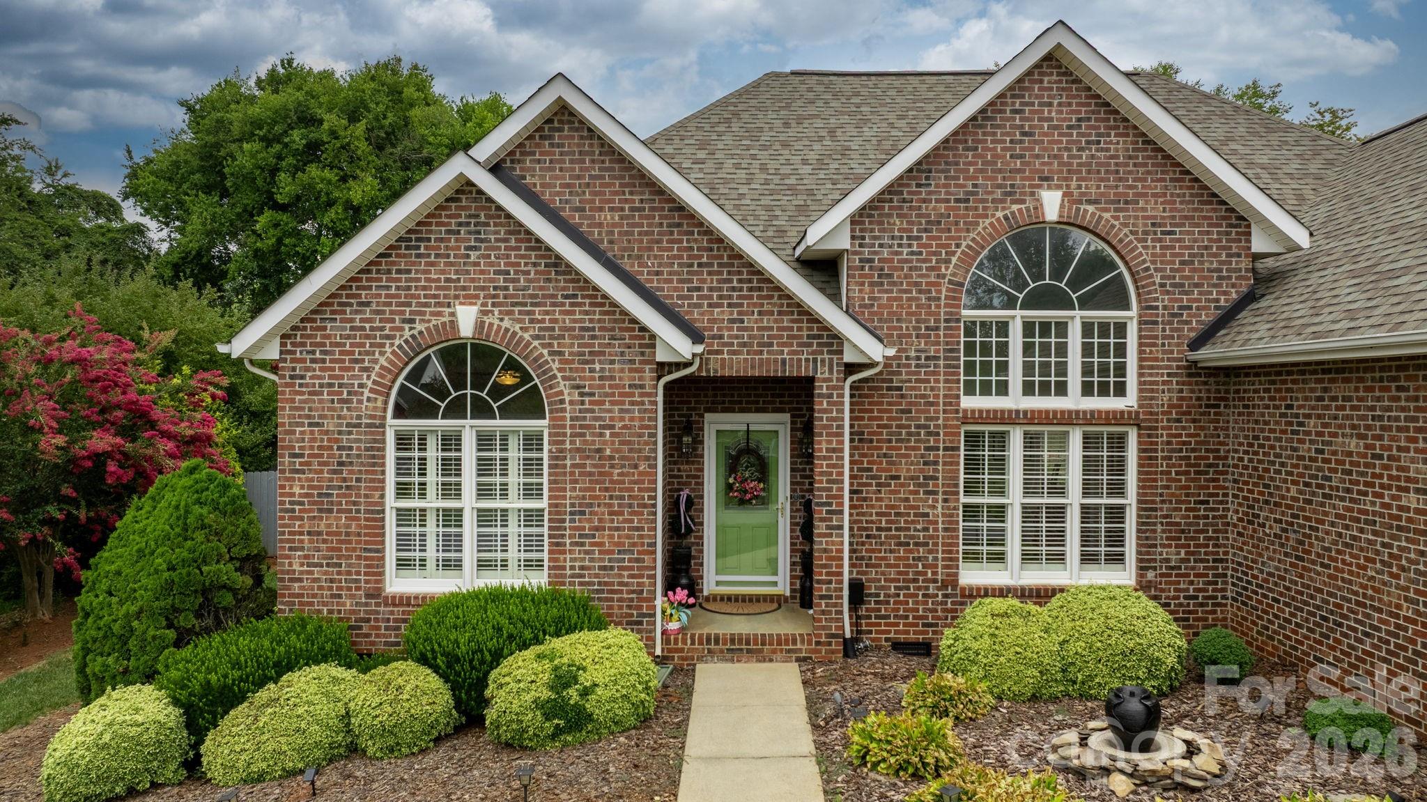 3992 Brickfield Street — Hickory