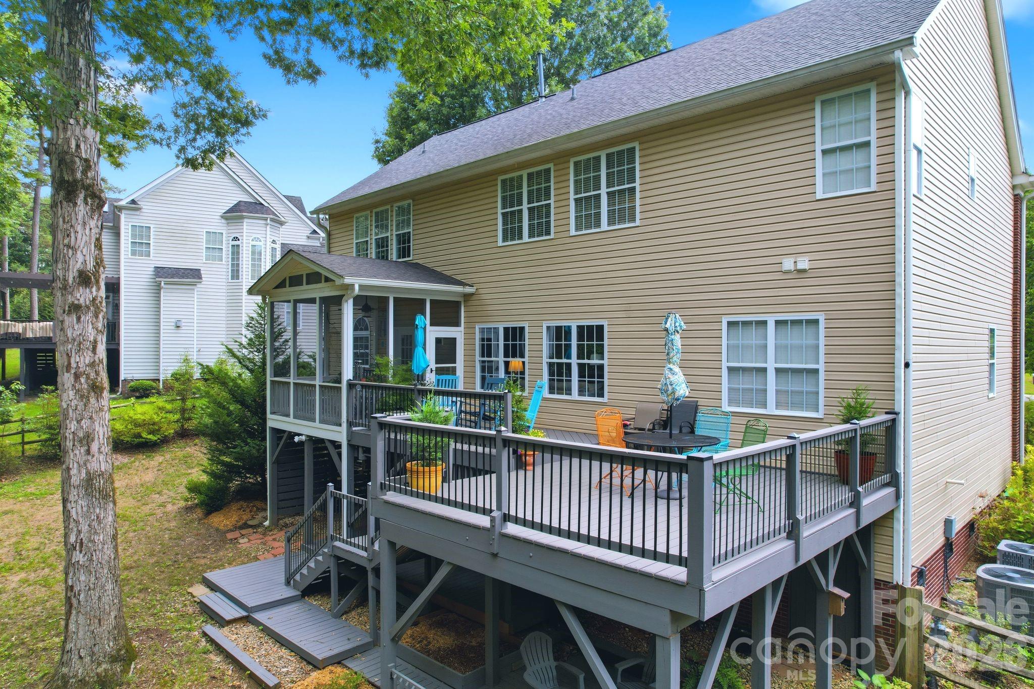 6220 Tulip Poplar Place — Huntersville