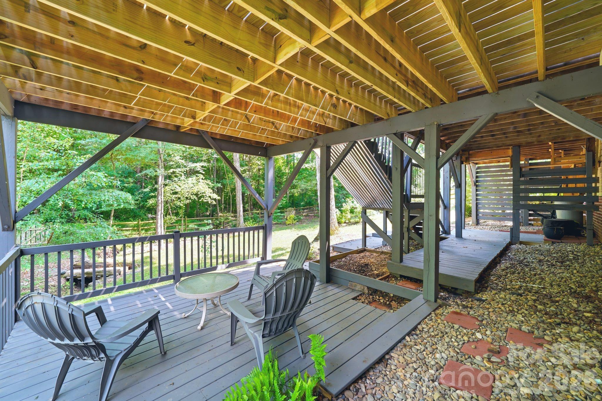 6220 Tulip Poplar Place — Huntersville