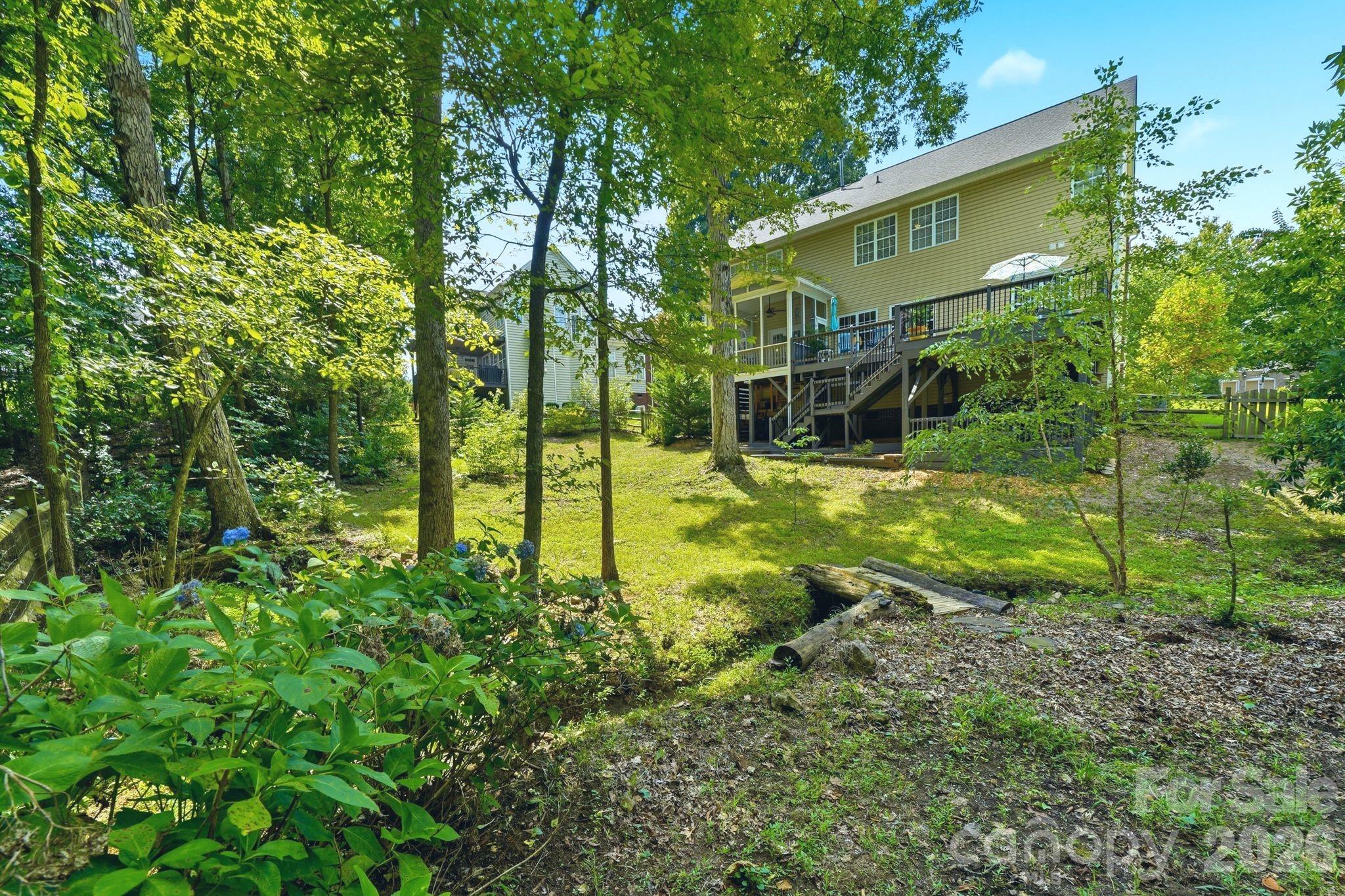 6220 Tulip Poplar Place — Huntersville