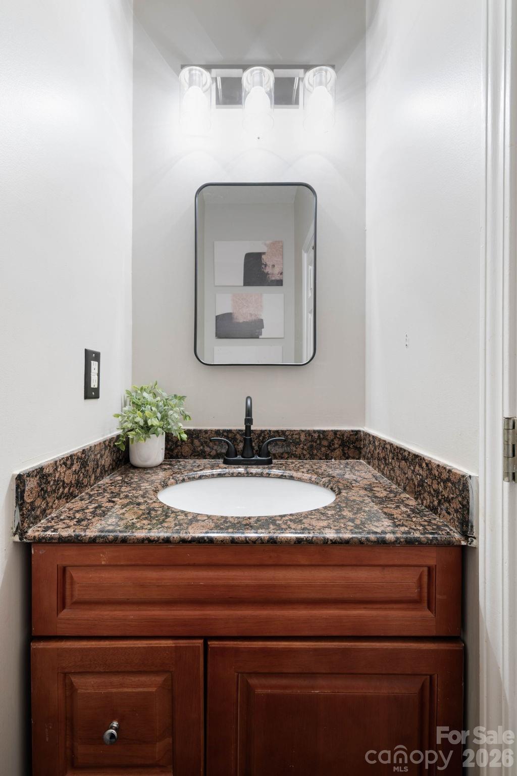 5782 Dove Point Drive SW — Concord