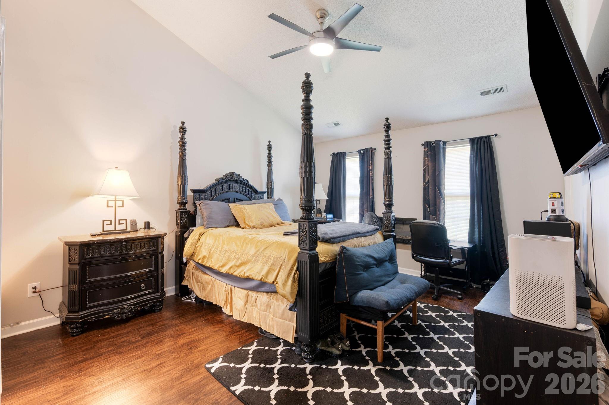 5782 Dove Point Drive SW — Concord