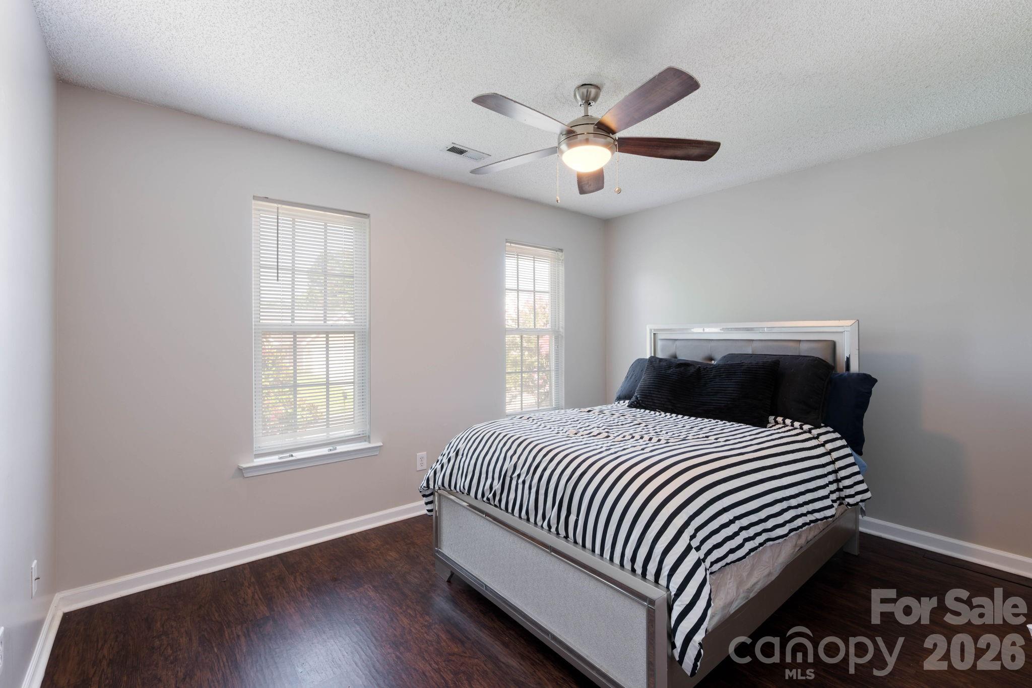 5782 Dove Point Drive SW — Concord