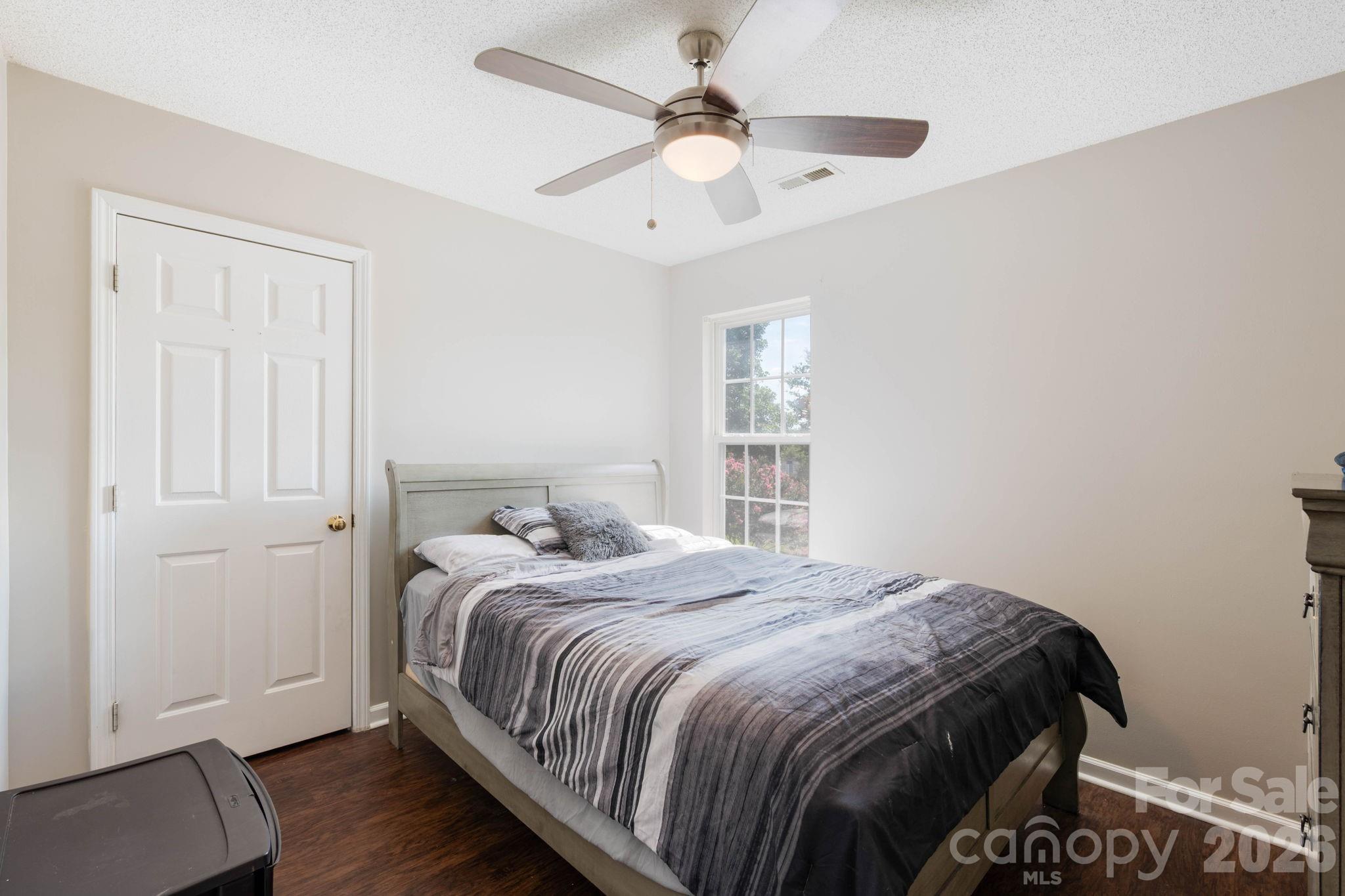 5782 Dove Point Drive SW — Concord