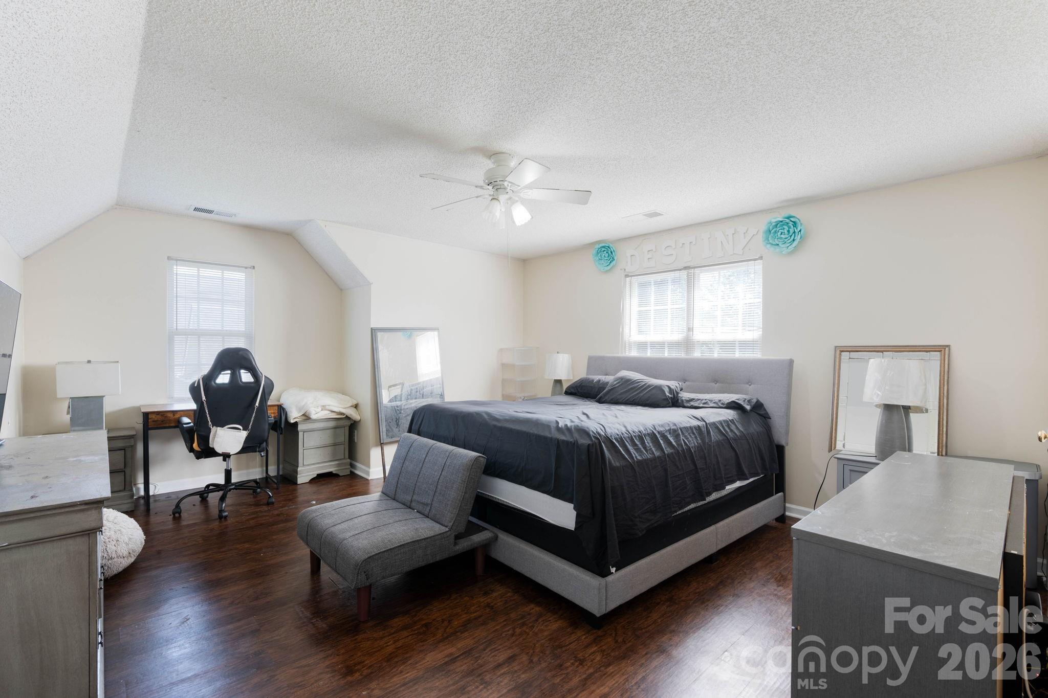 5782 Dove Point Drive SW — Concord