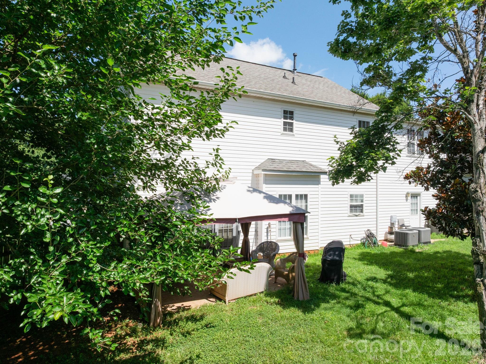 5782 Dove Point Drive SW — Concord