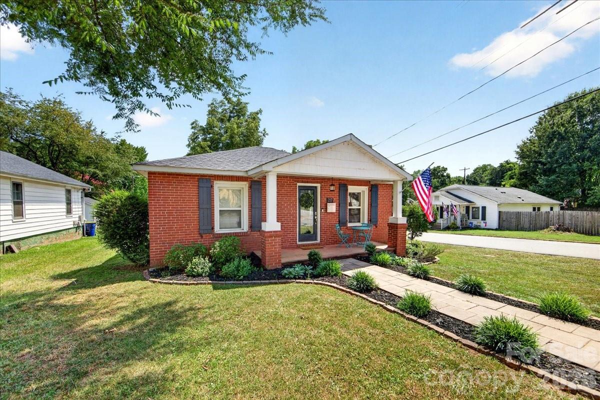 217 Todd Street — Belmont