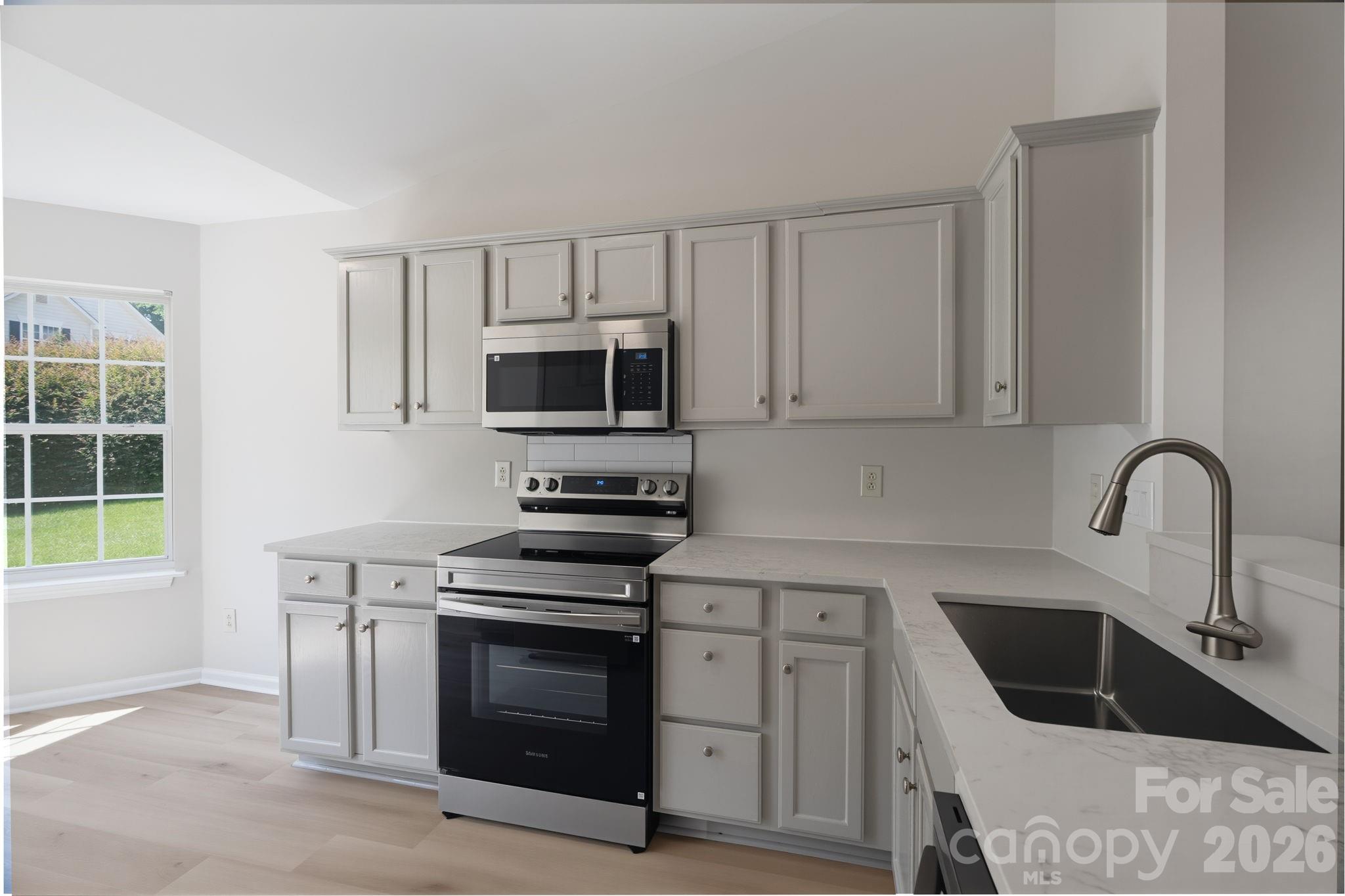 6408 Spanish Moss Lane — Charlotte