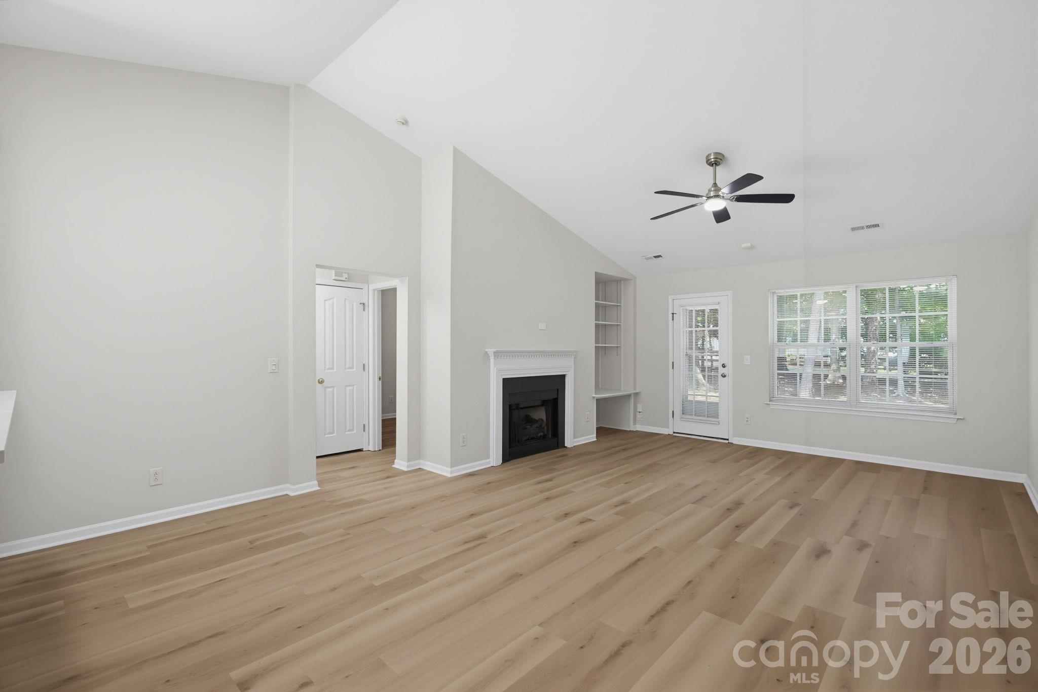 6408 Spanish Moss Lane — Charlotte