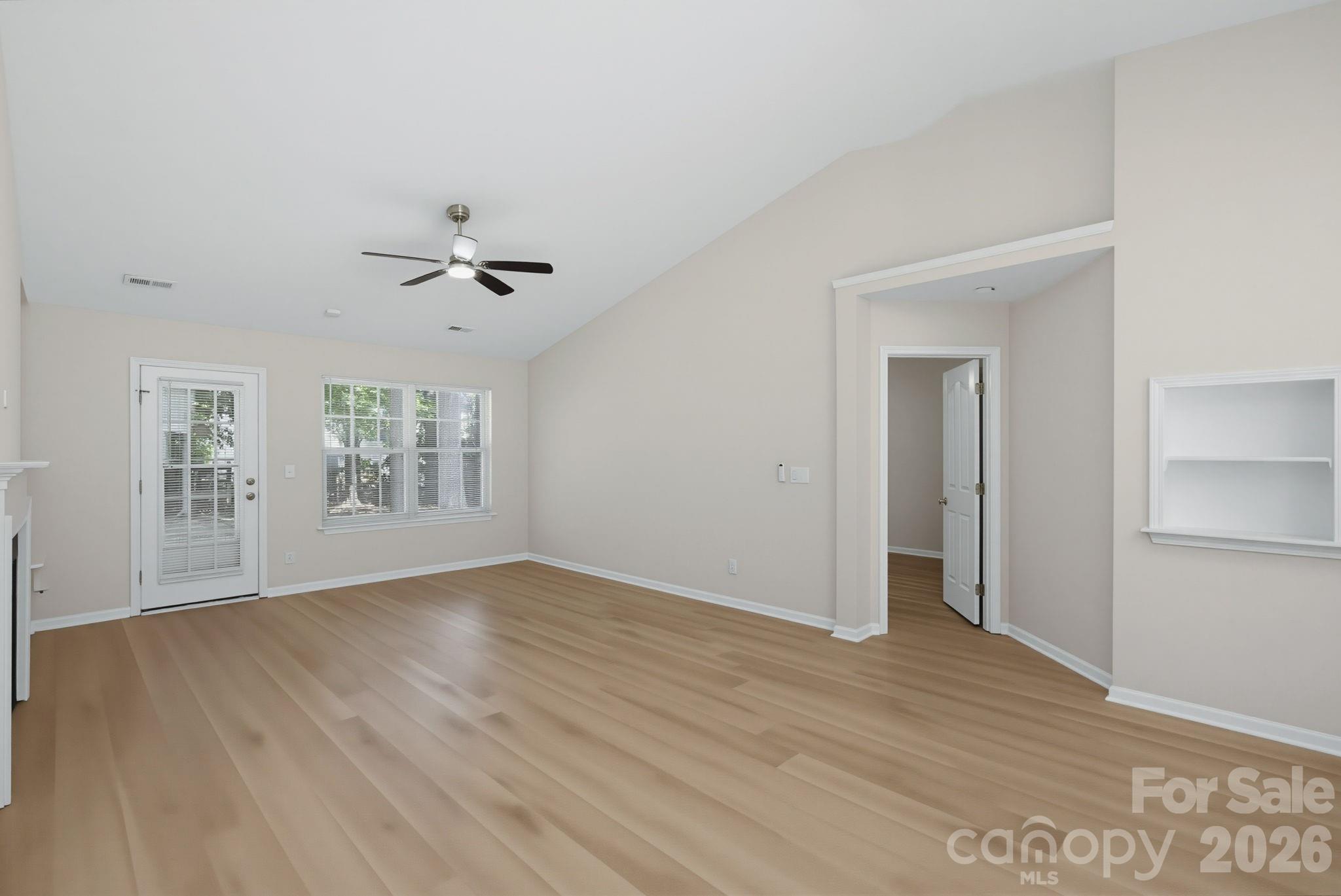 6408 Spanish Moss Lane — Charlotte