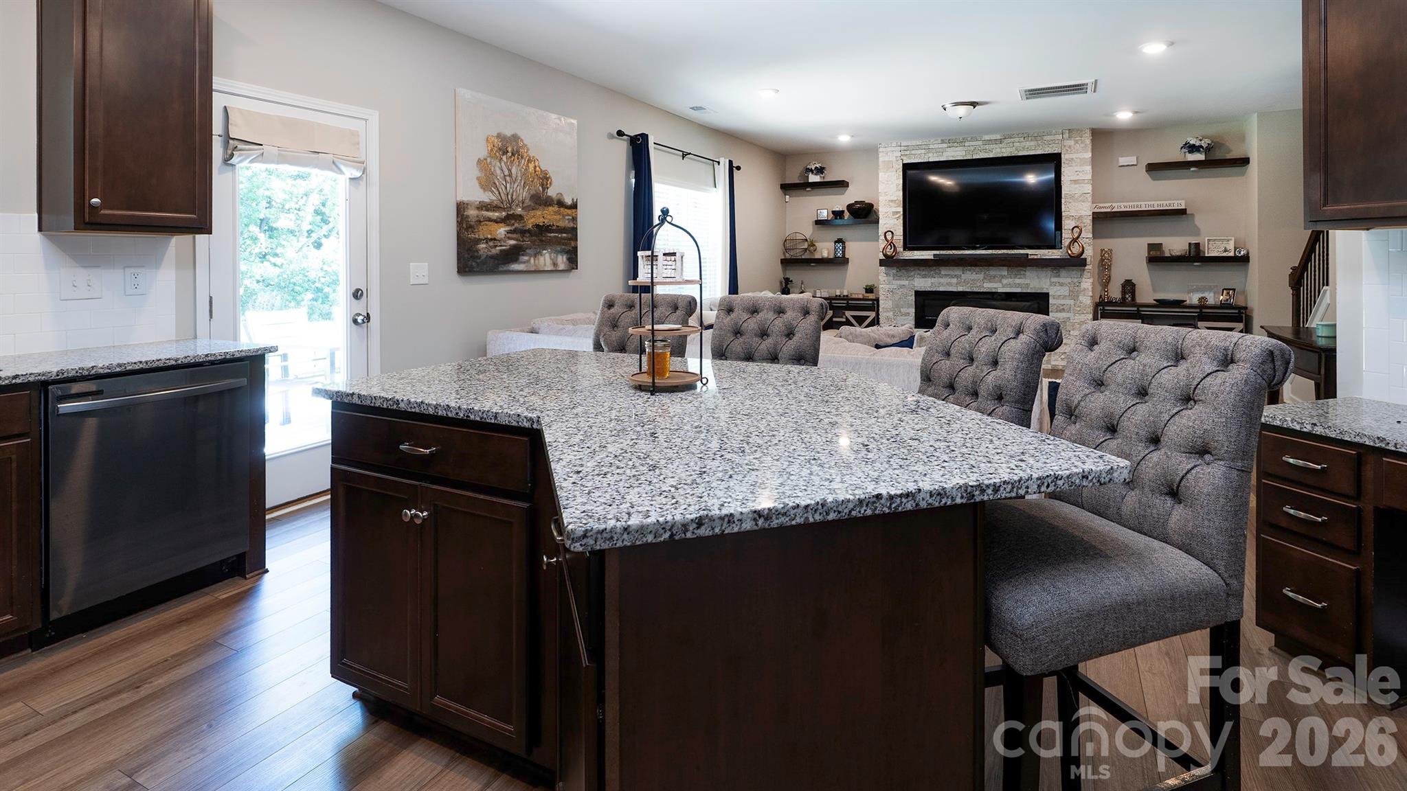 255 Kerri Dawn Lane — Locust
