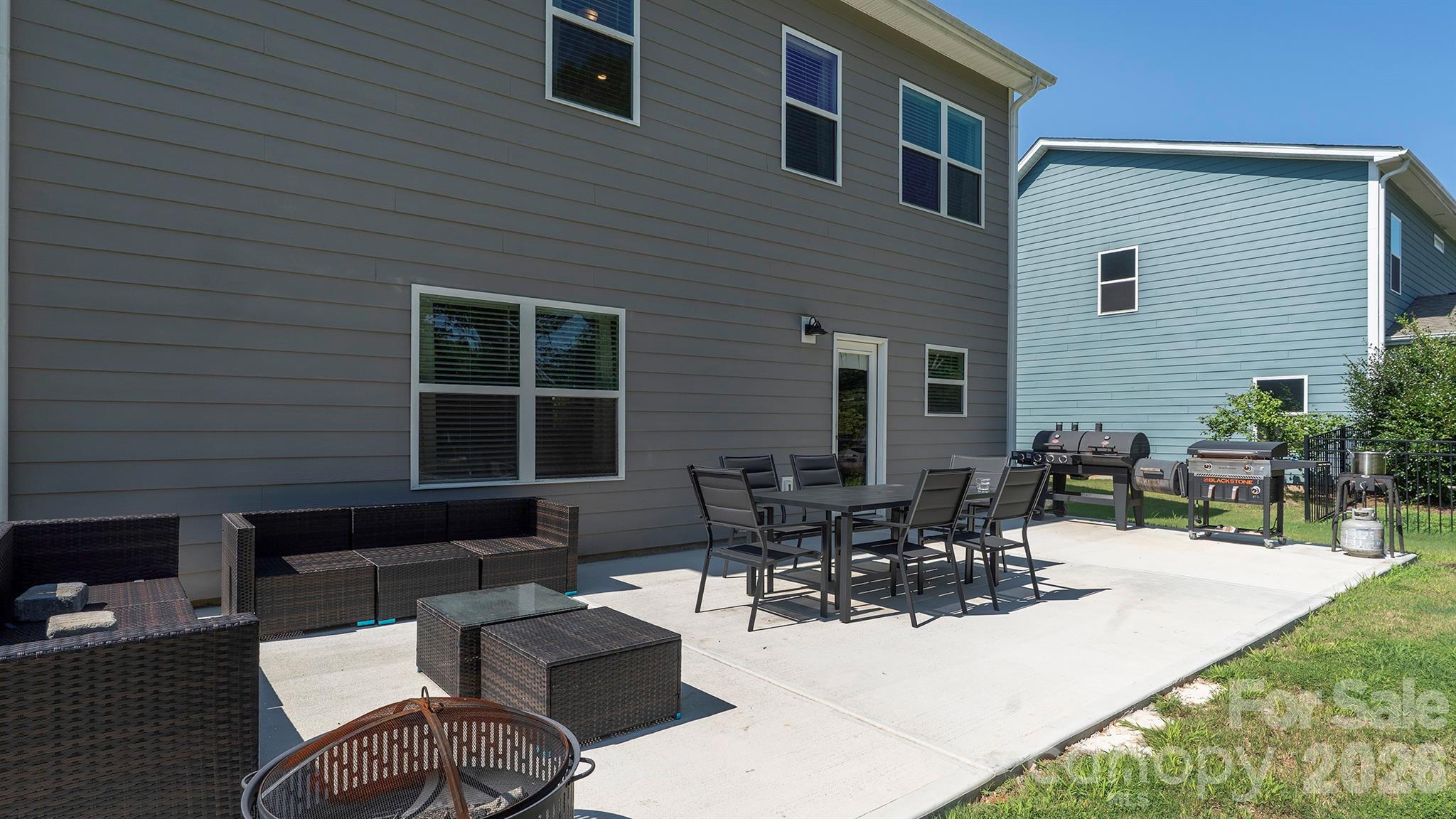 255 Kerri Dawn Lane — Locust
