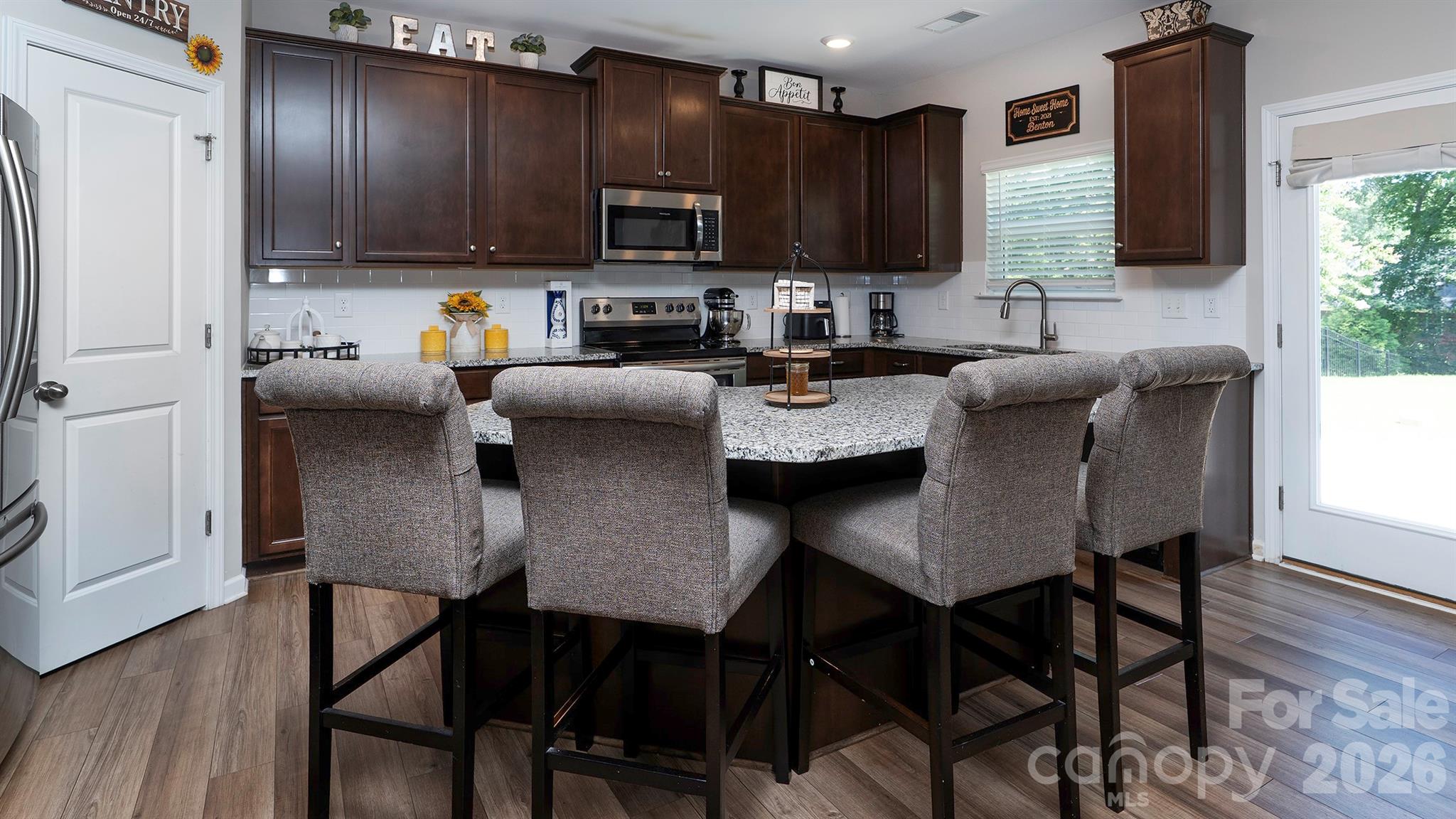 255 Kerri Dawn Lane — Locust