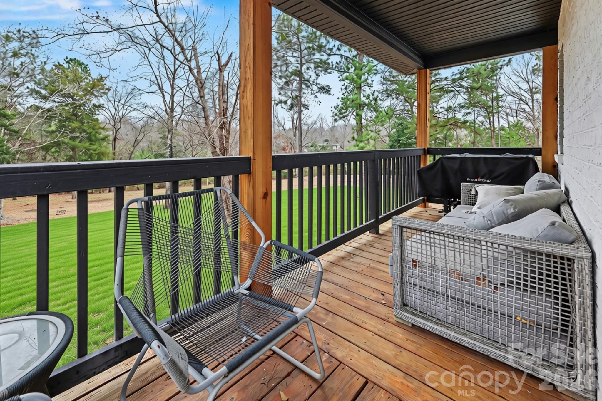 504 Six Mile Creek Road — Lancaster