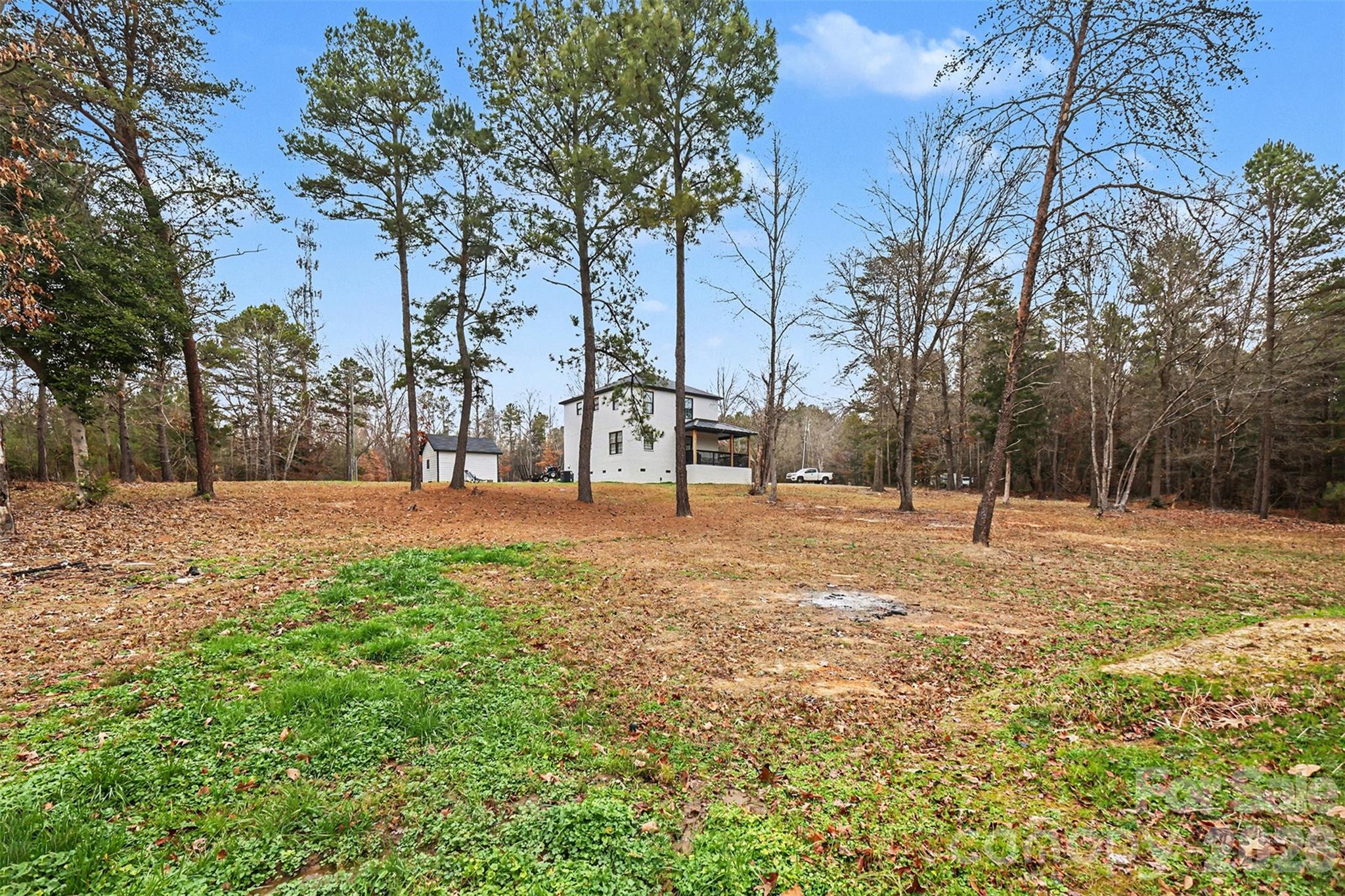 504 Six Mile Creek Road — Lancaster