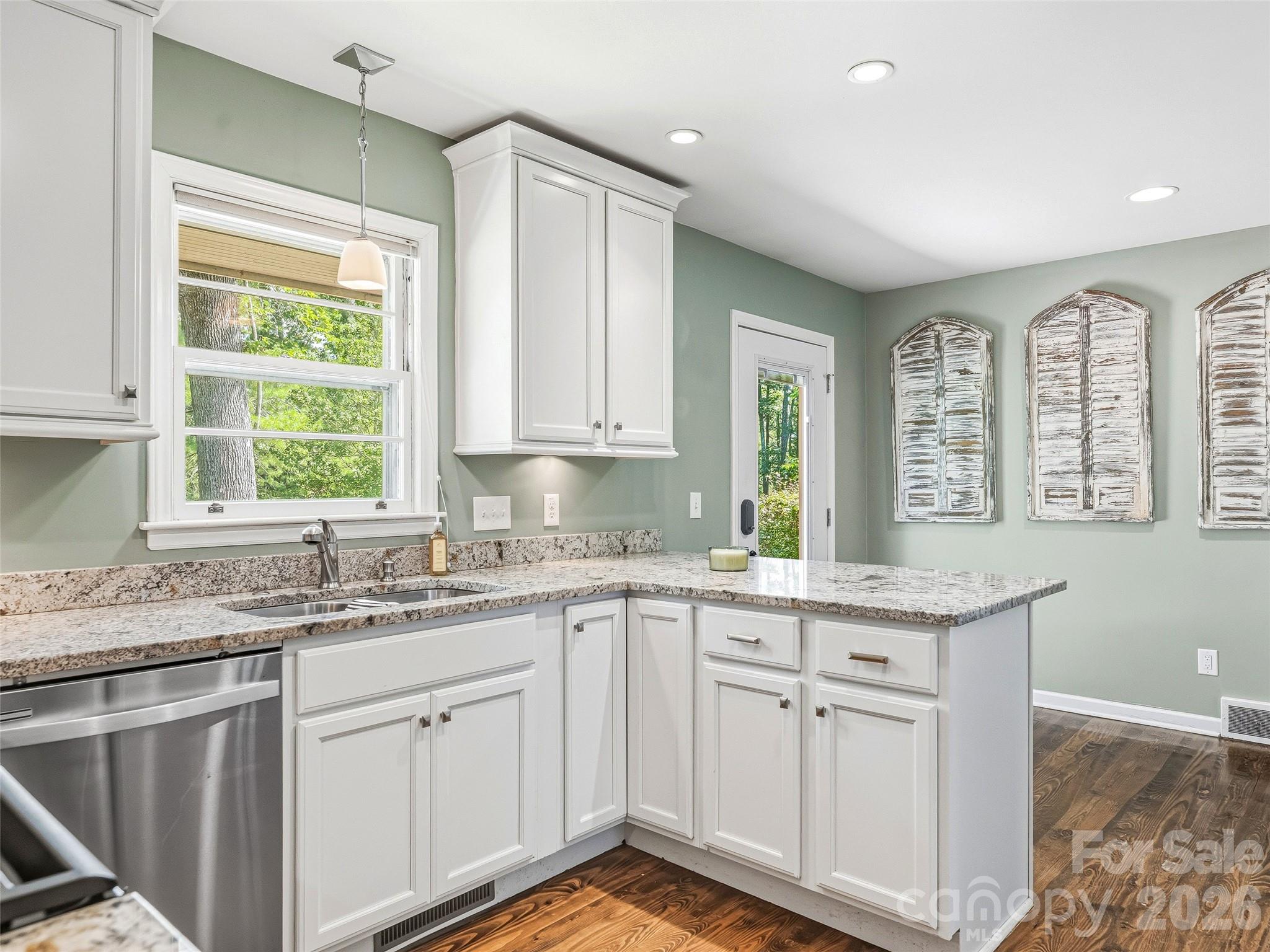 66 Hampden Road — Asheville