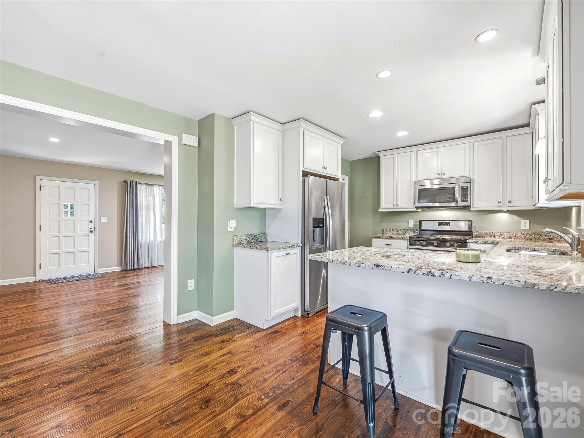 66 Hampden Road — Asheville