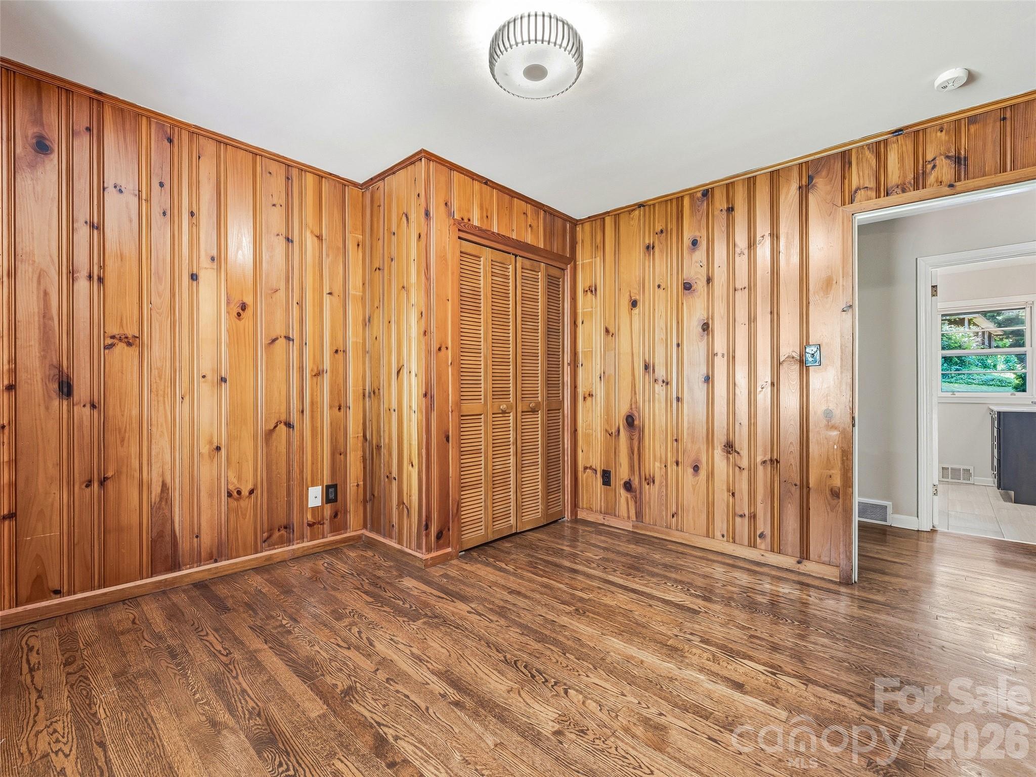 66 Hampden Road — Asheville