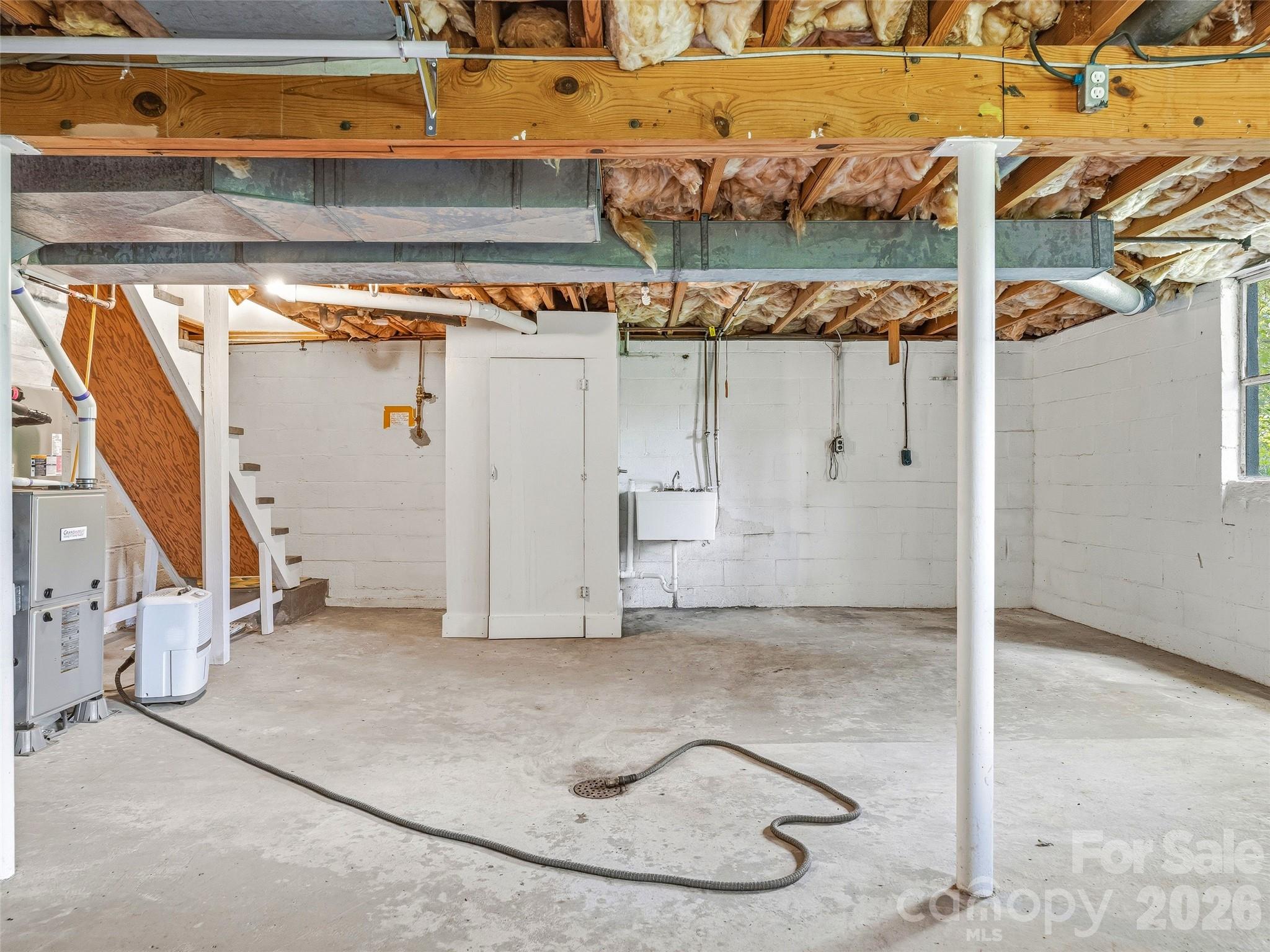 66 Hampden Road — Asheville