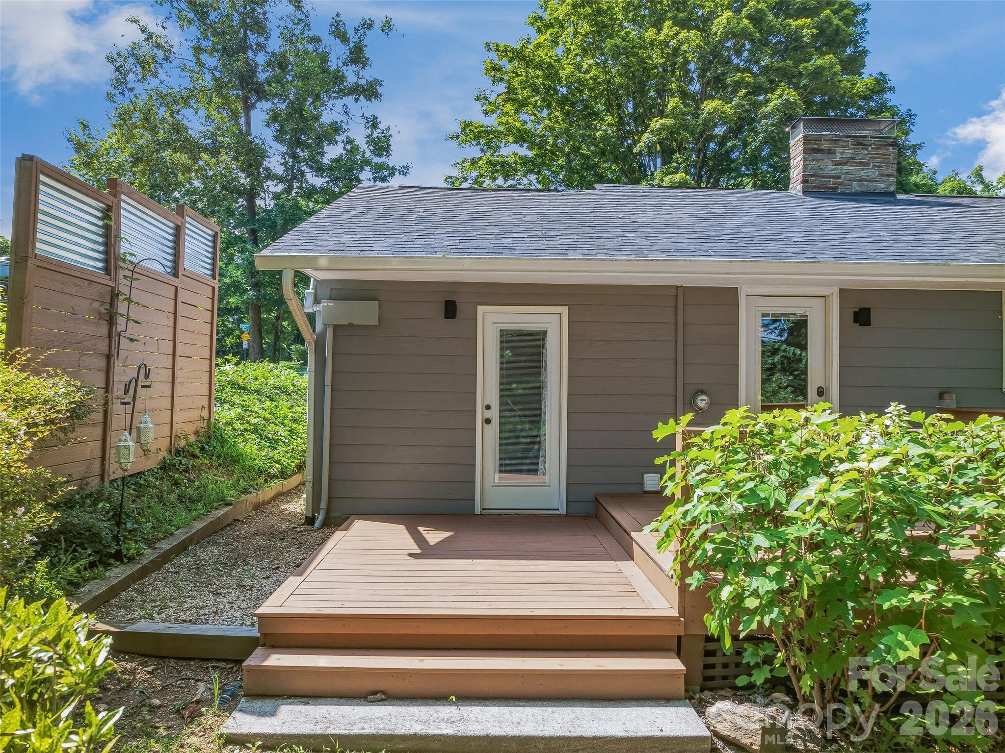 66 Hampden Road — Asheville