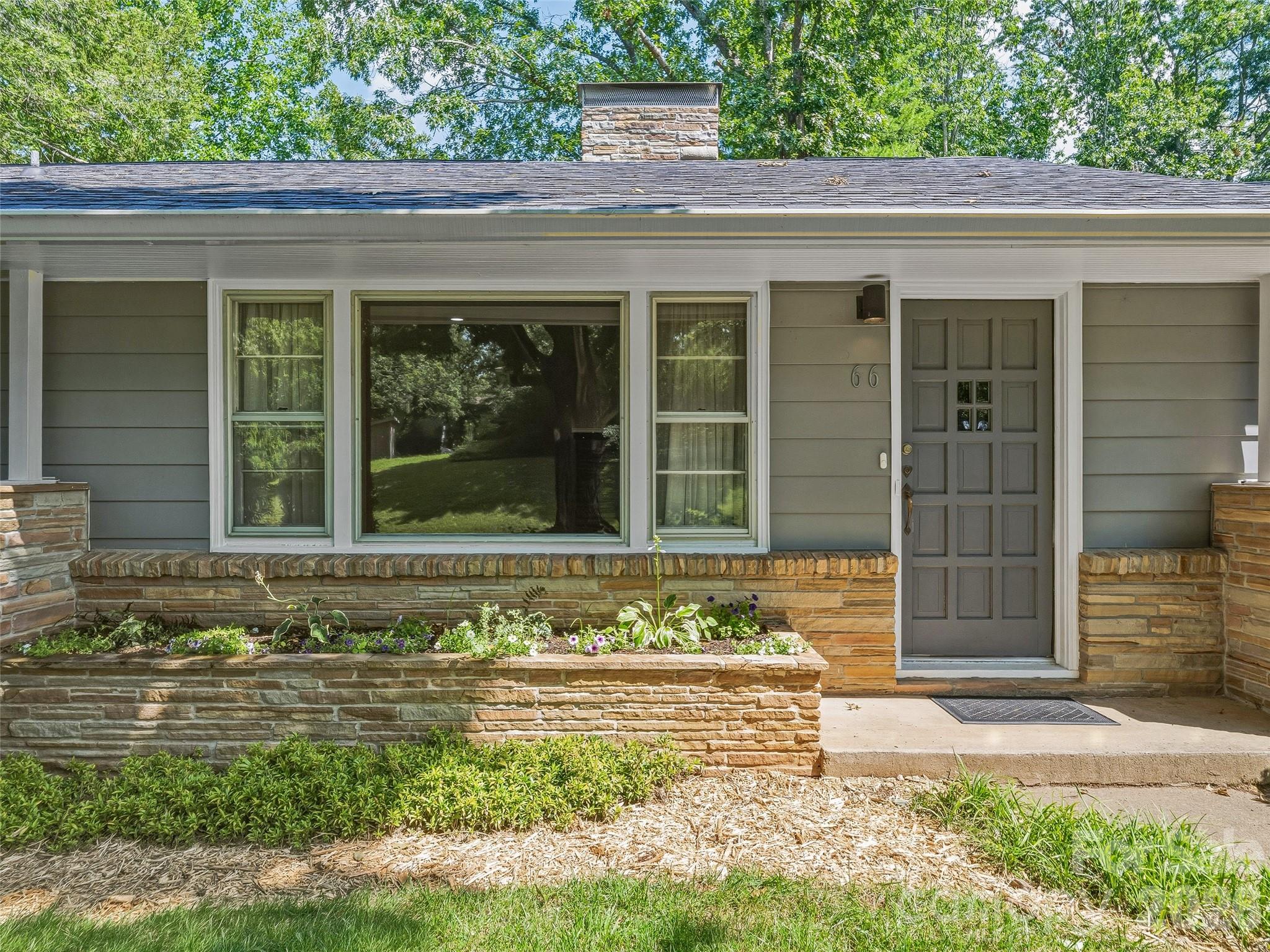 66 Hampden Road — Asheville