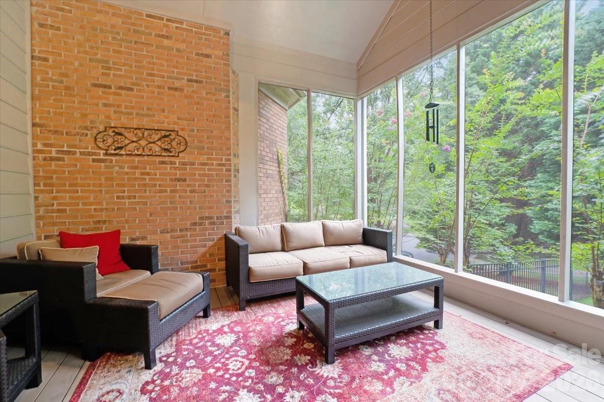 15614 Warm Springs Court — Charlotte