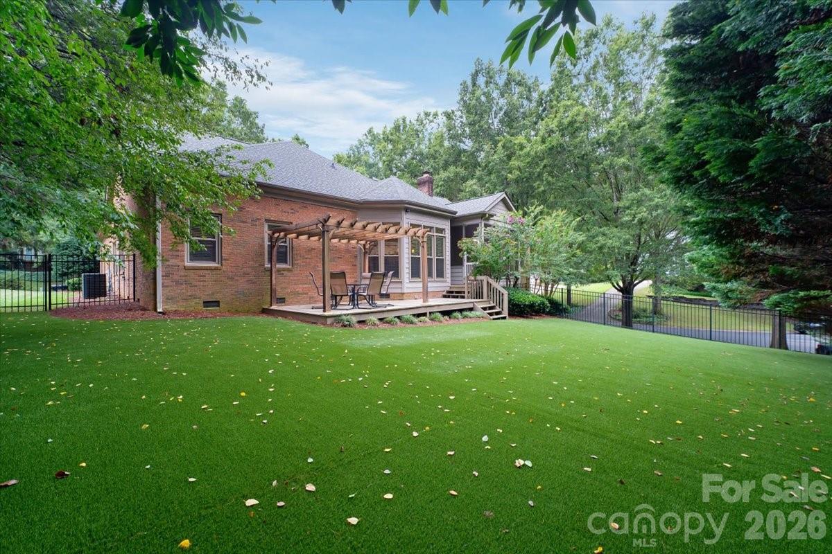 15614 Warm Springs Court — Charlotte