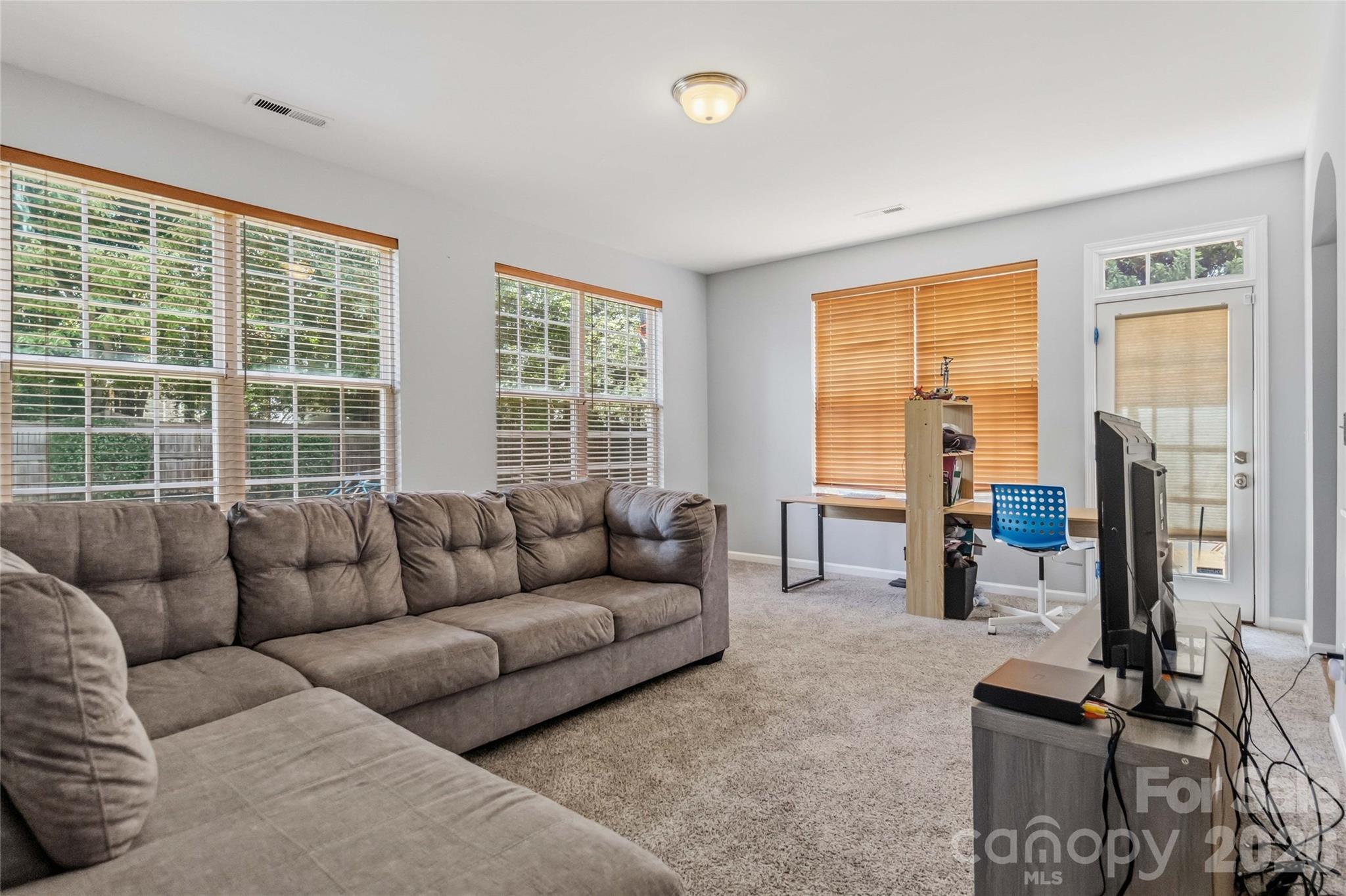 8522 Delamere Lane — Charlotte