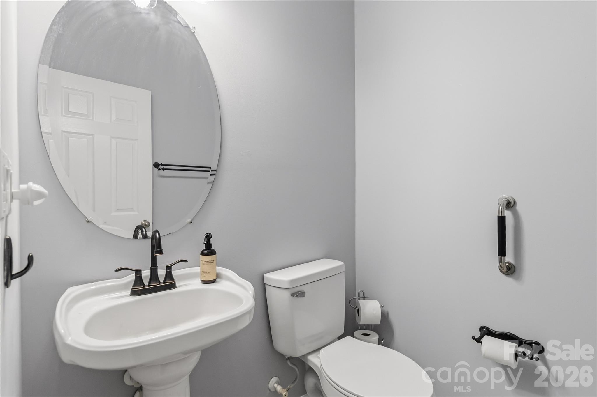 8522 Delamere Lane — Charlotte