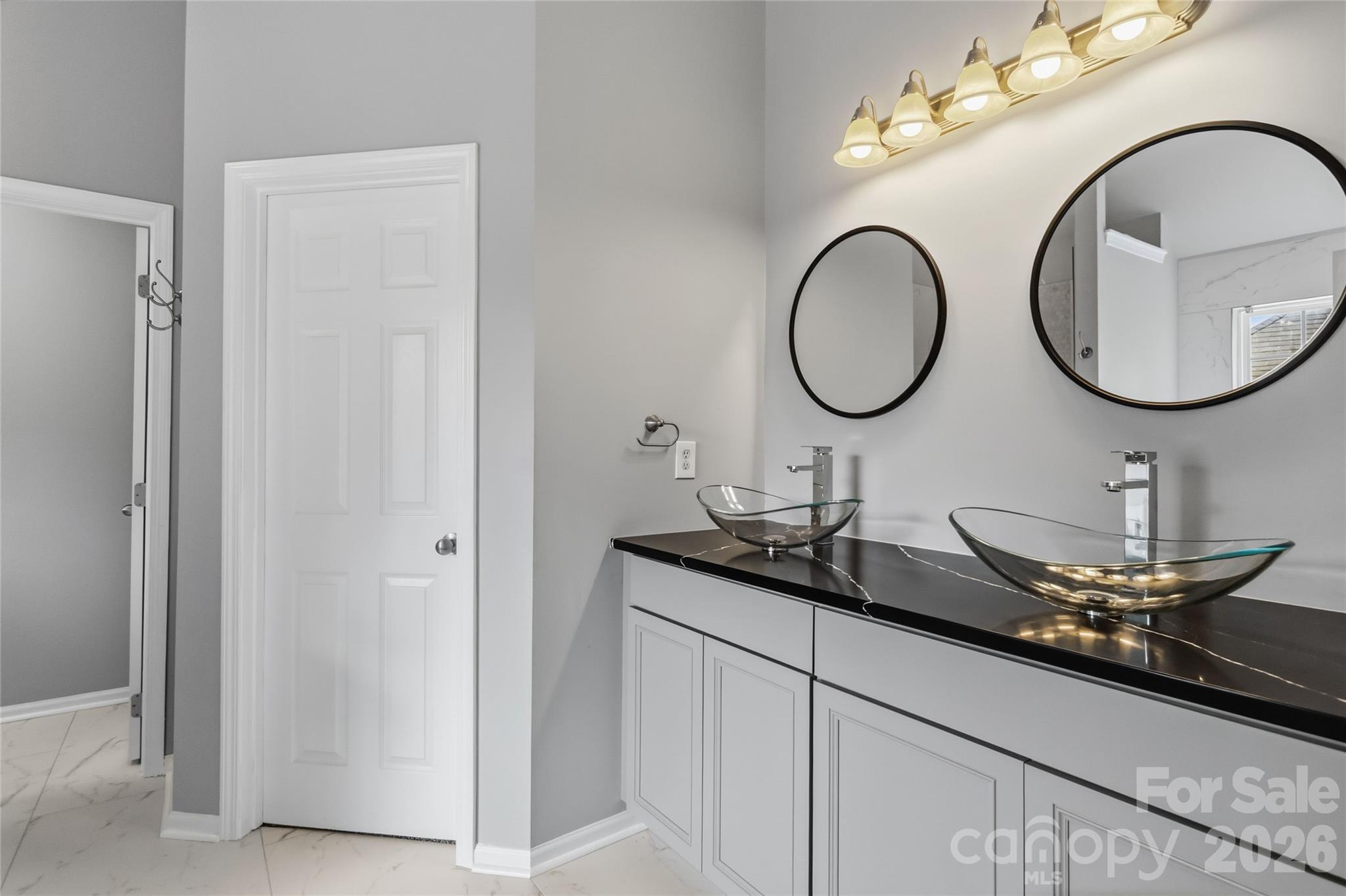 8522 Delamere Lane — Charlotte