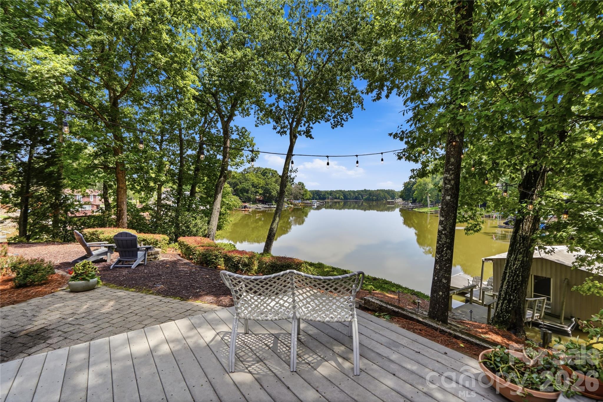 1075 Lakefront Woods Drive — Belmont
