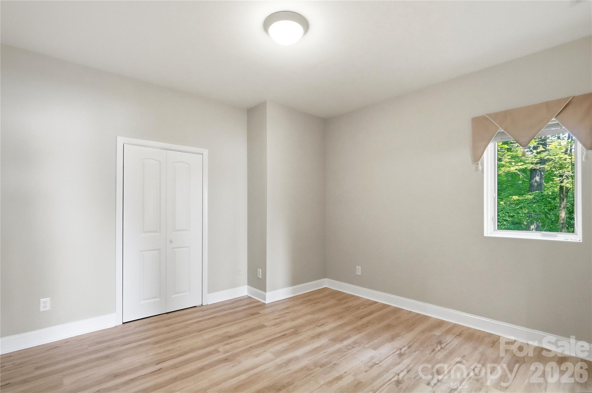 1075 Lakefront Woods Drive — Belmont