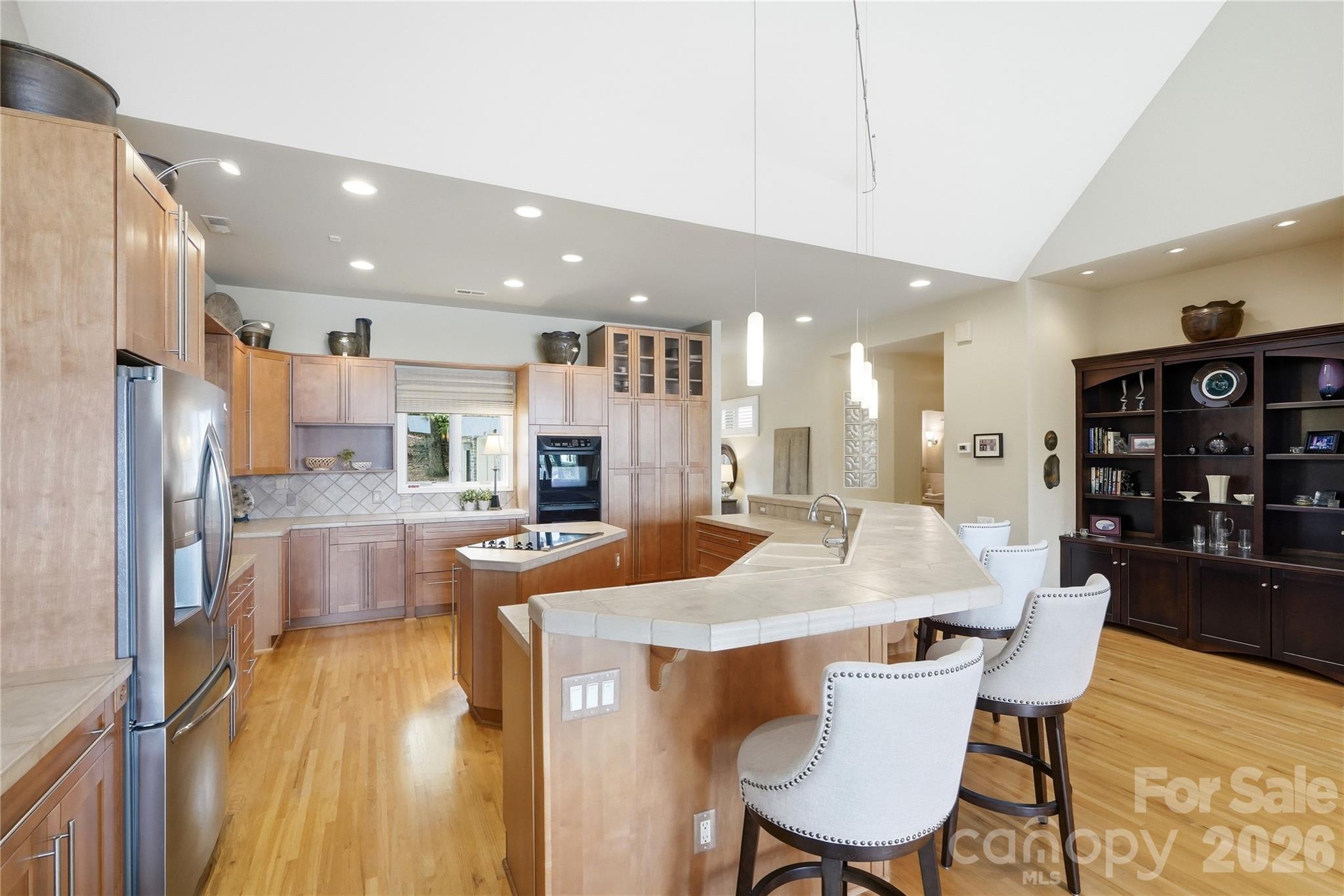 1075 Lakefront Woods Drive — Belmont