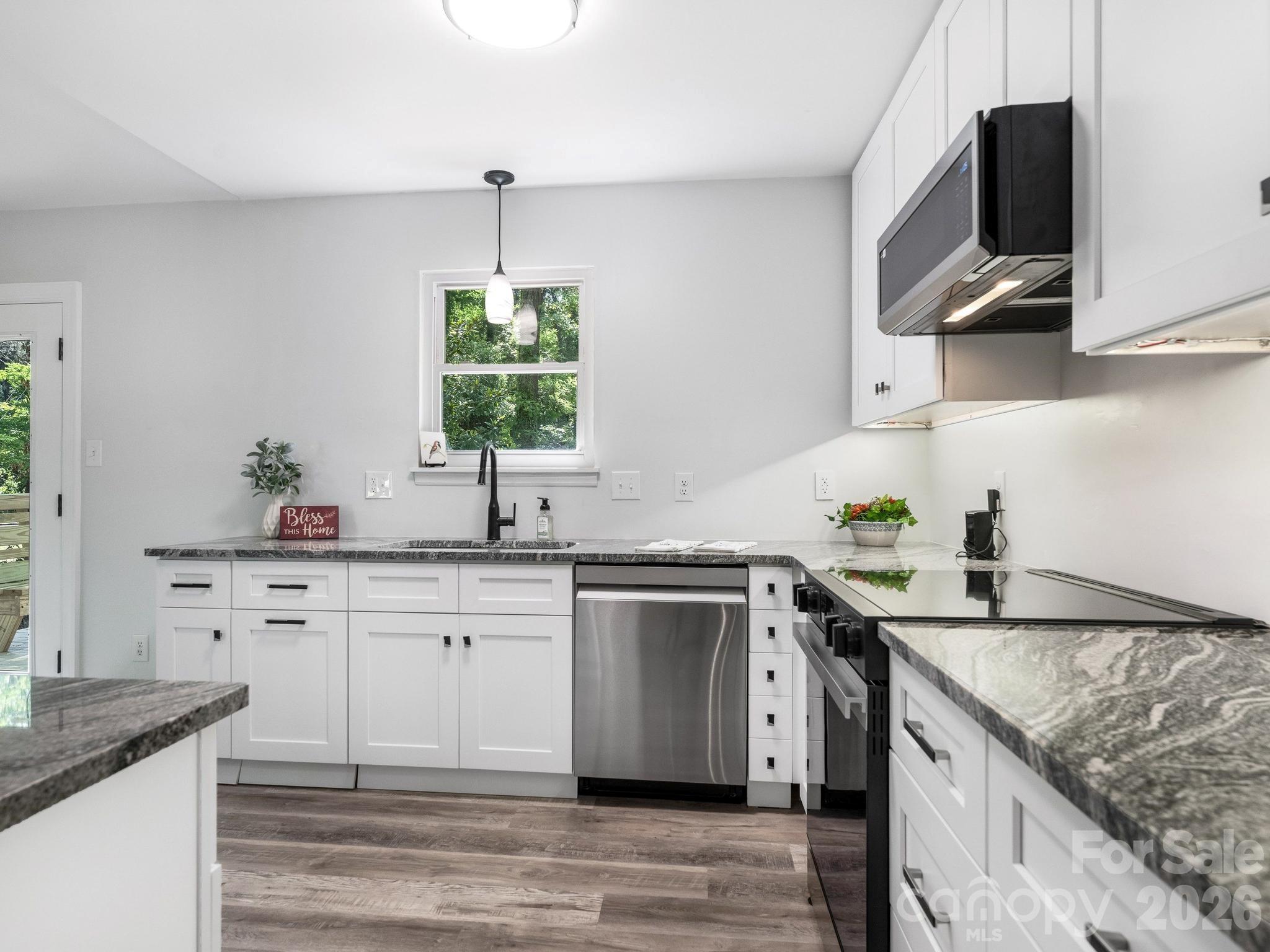 9501 Buckskin Lane — Charlotte