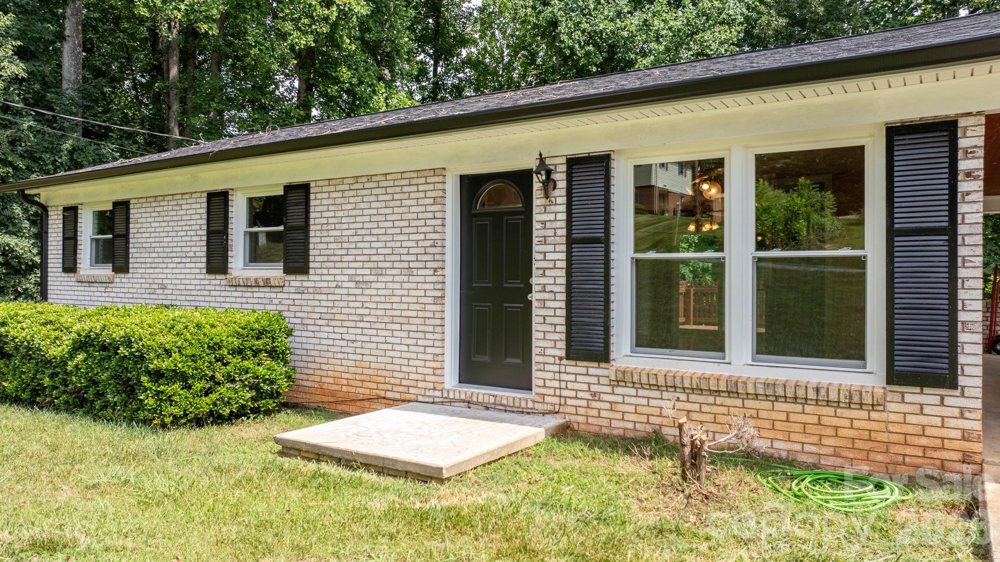 2428 Cedar Valley Drive — Conover