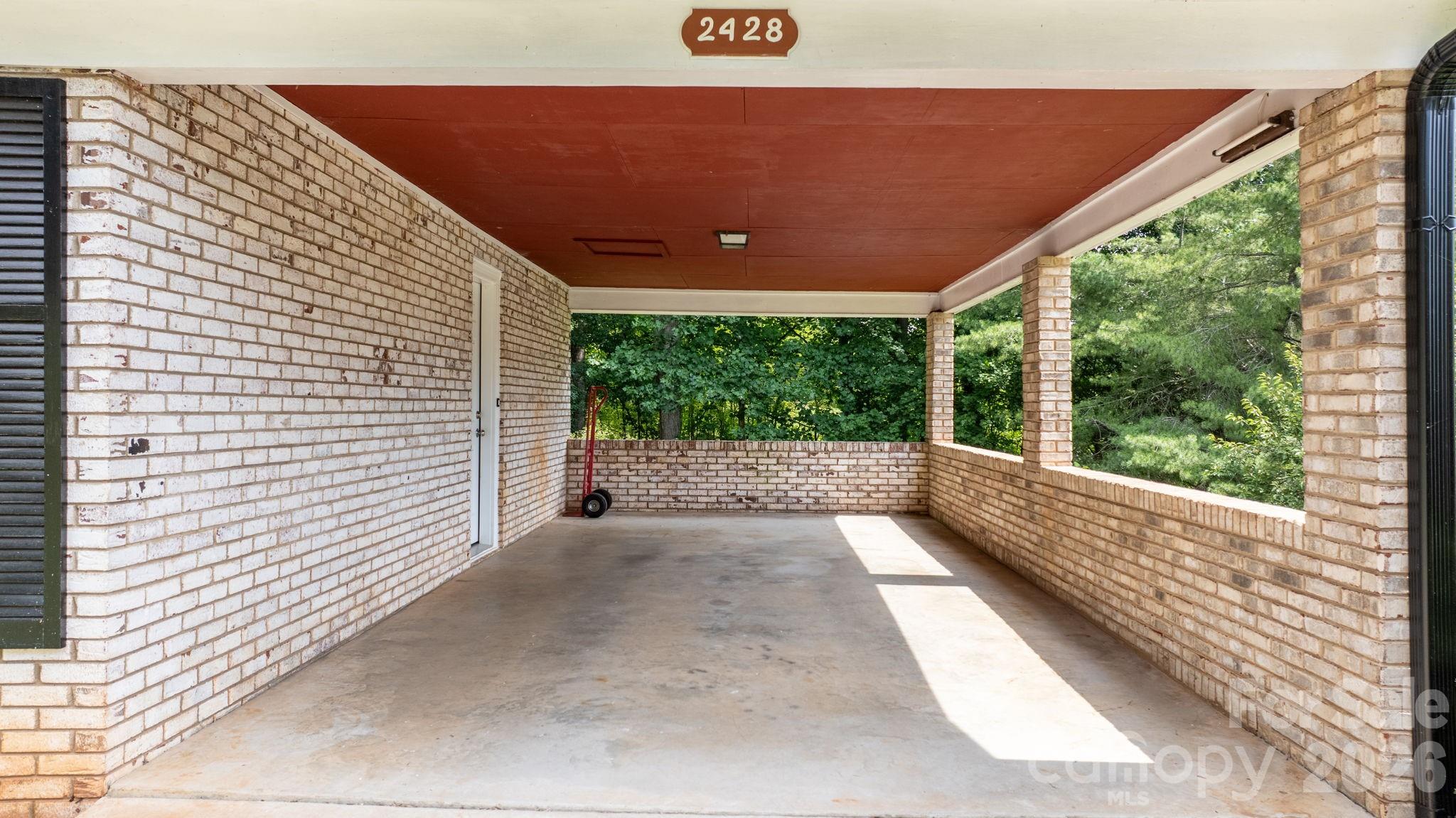 2428 Cedar Valley Drive — Conover