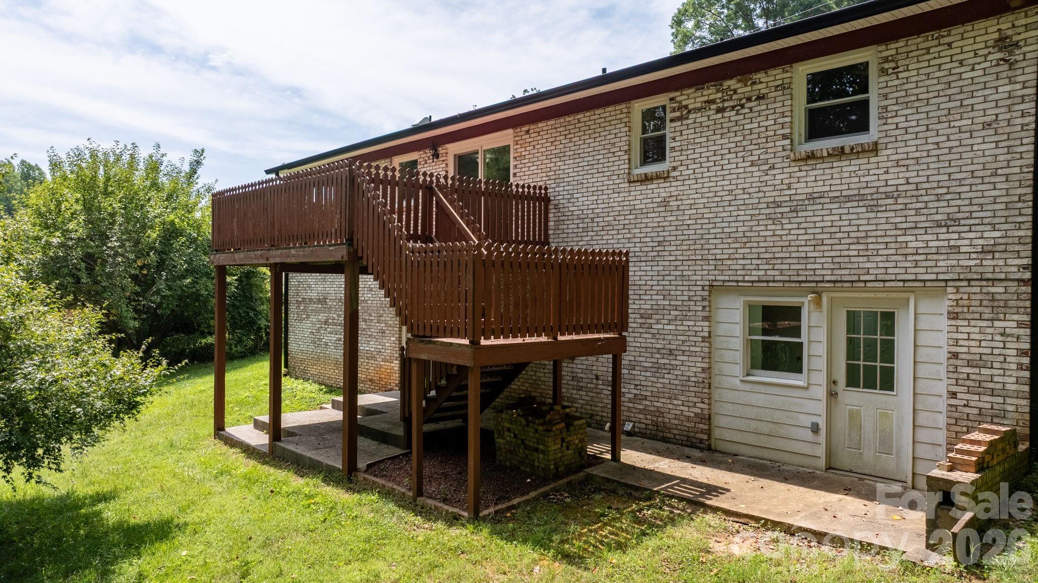 2428 Cedar Valley Drive — Conover