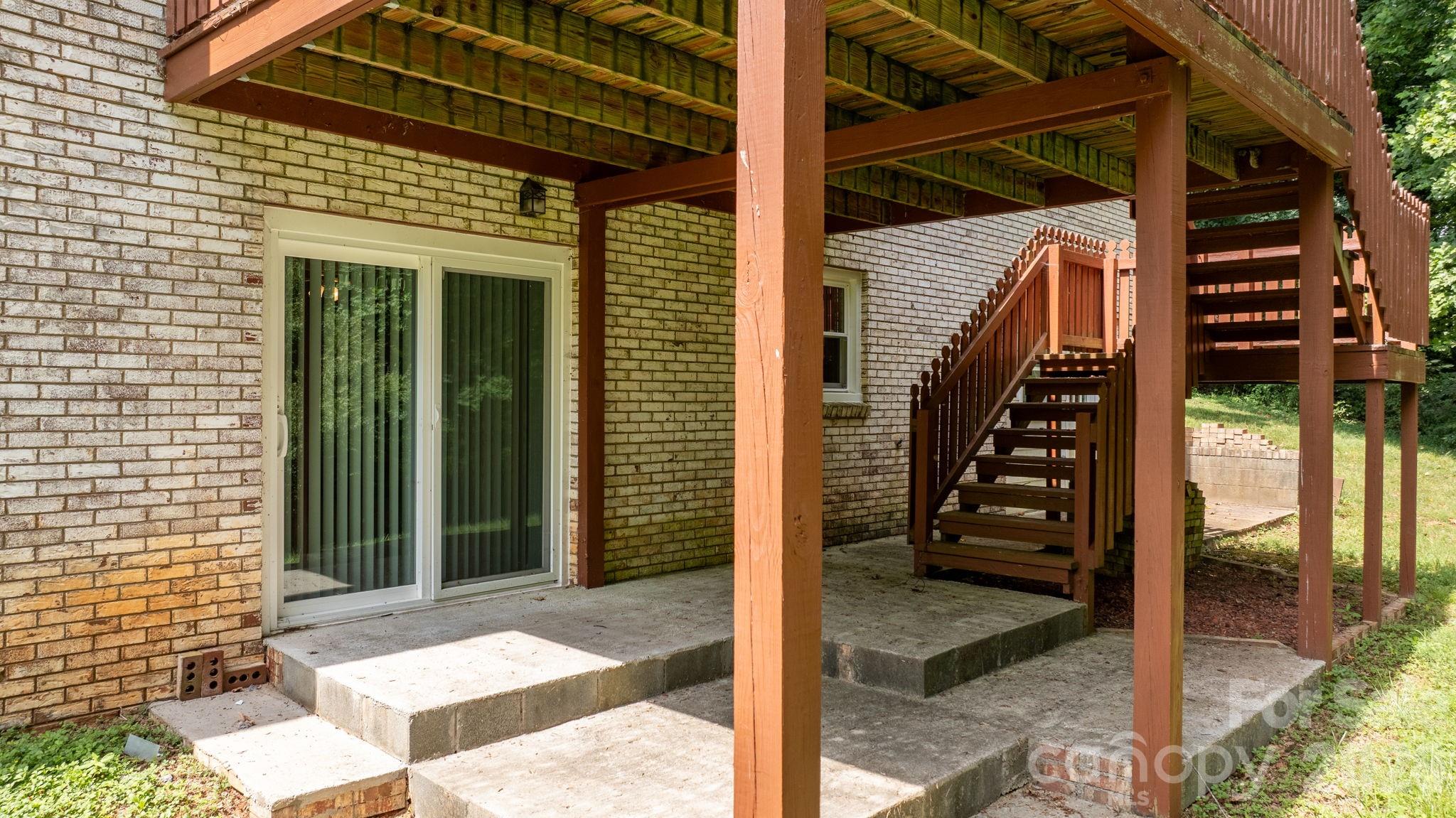 2428 Cedar Valley Drive — Conover