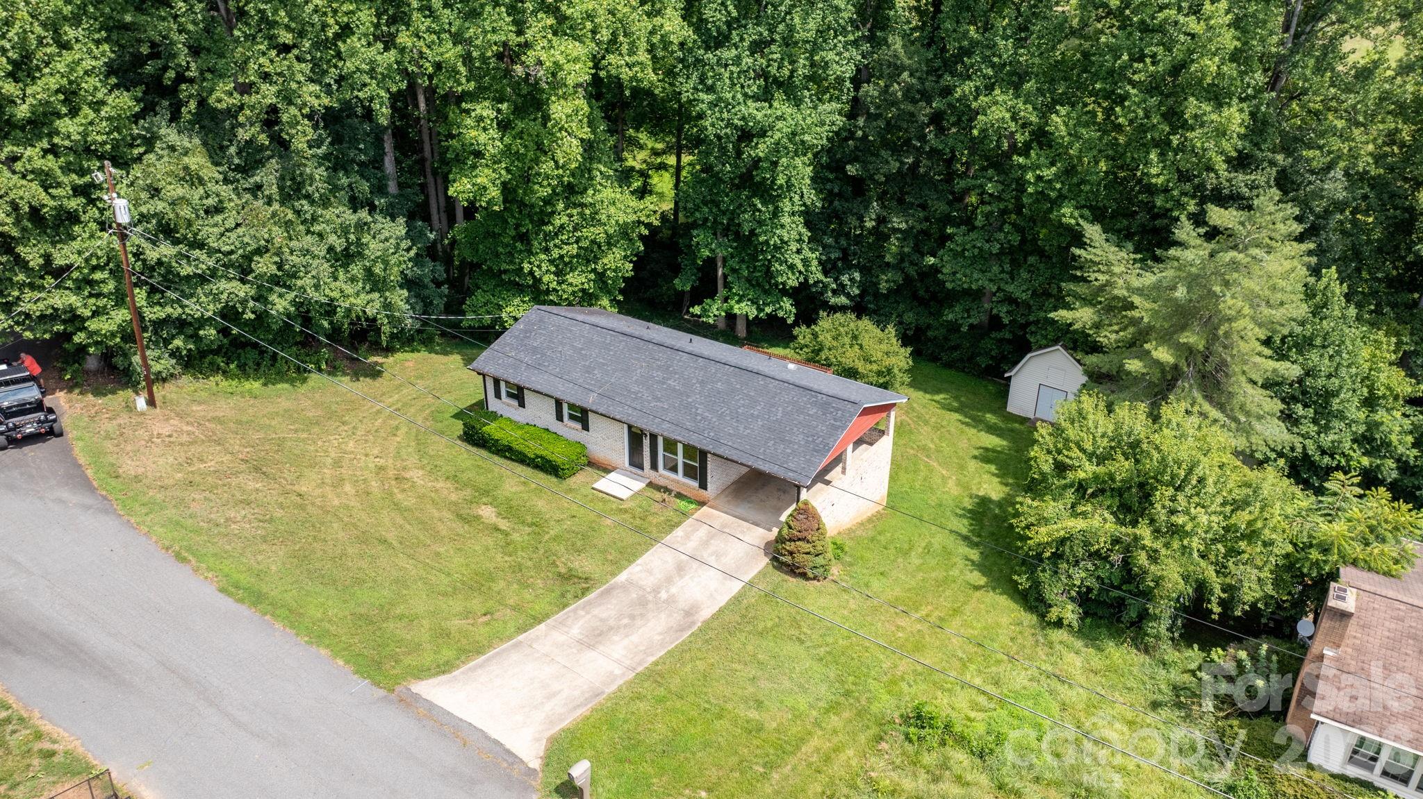 2428 Cedar Valley Drive — Conover