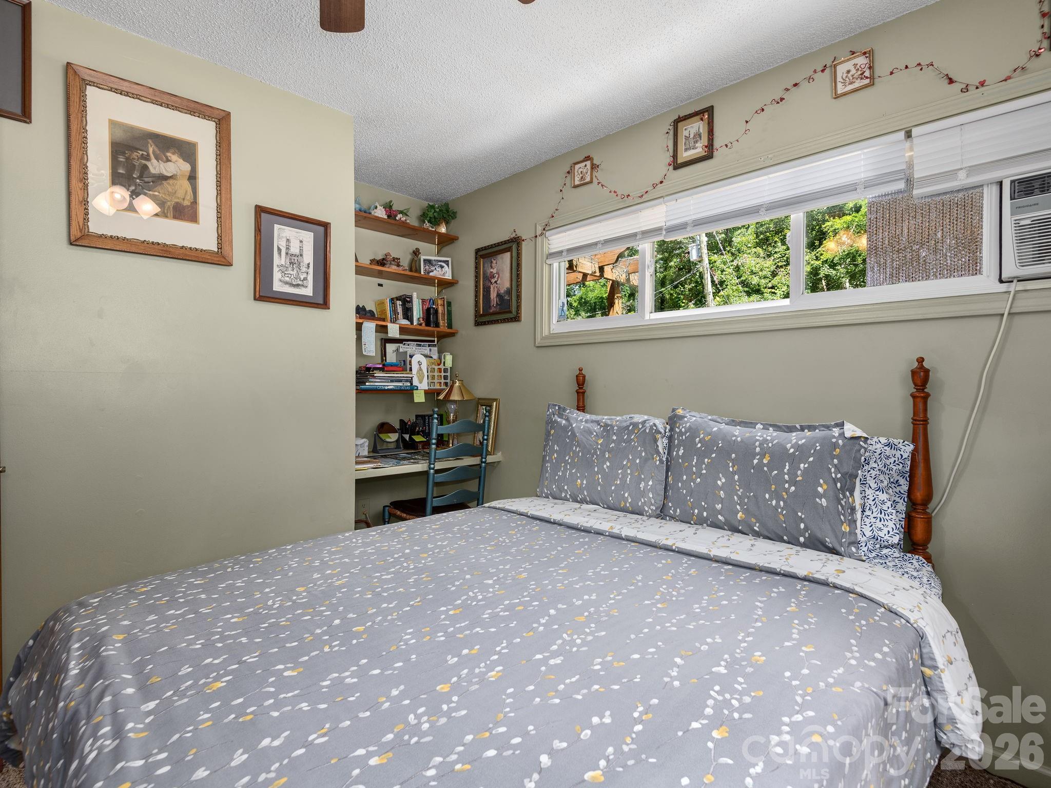 46 Perennial Ridge — Weaverville