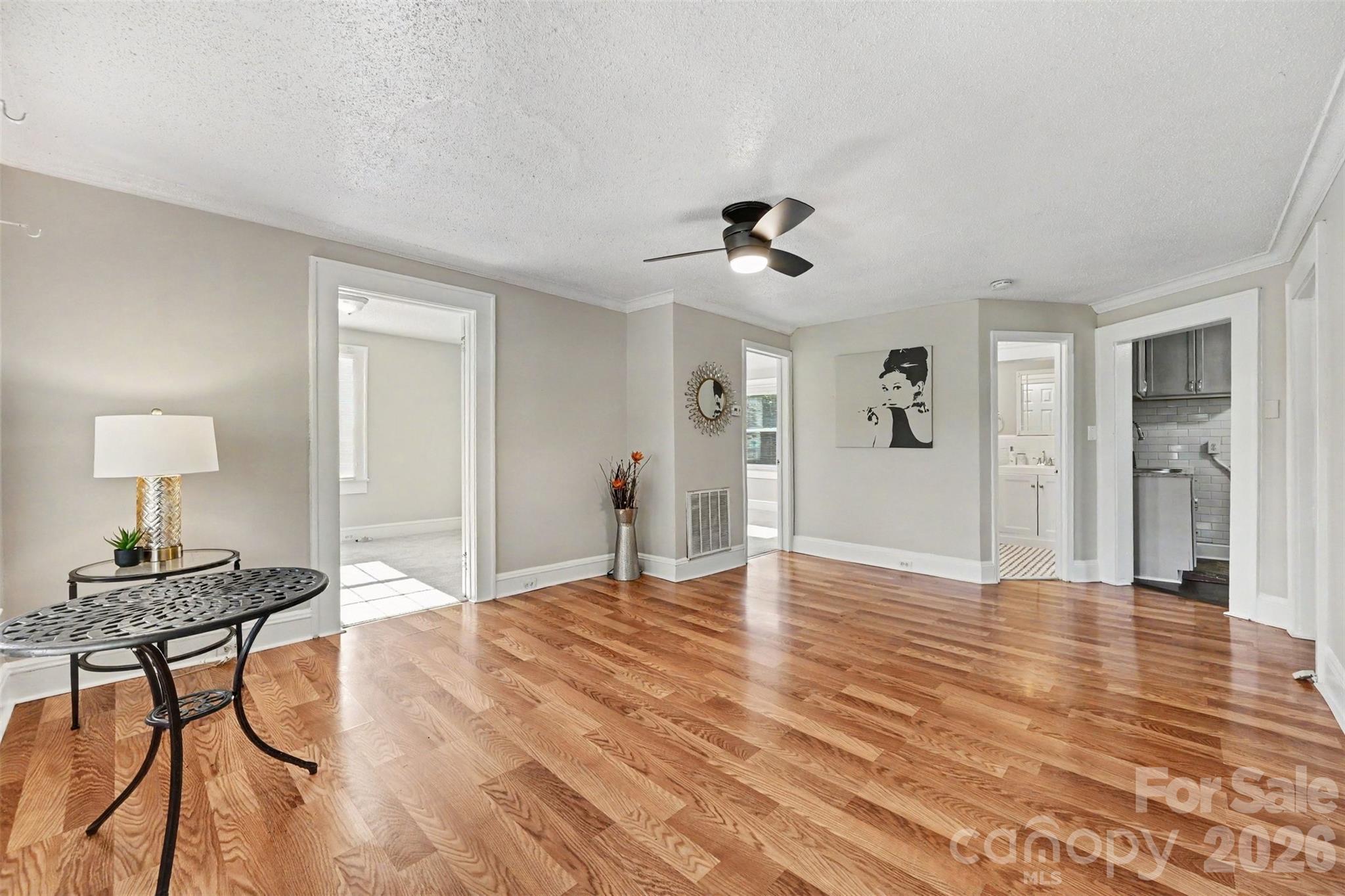 1309 Dearborn Avenue — Charlotte