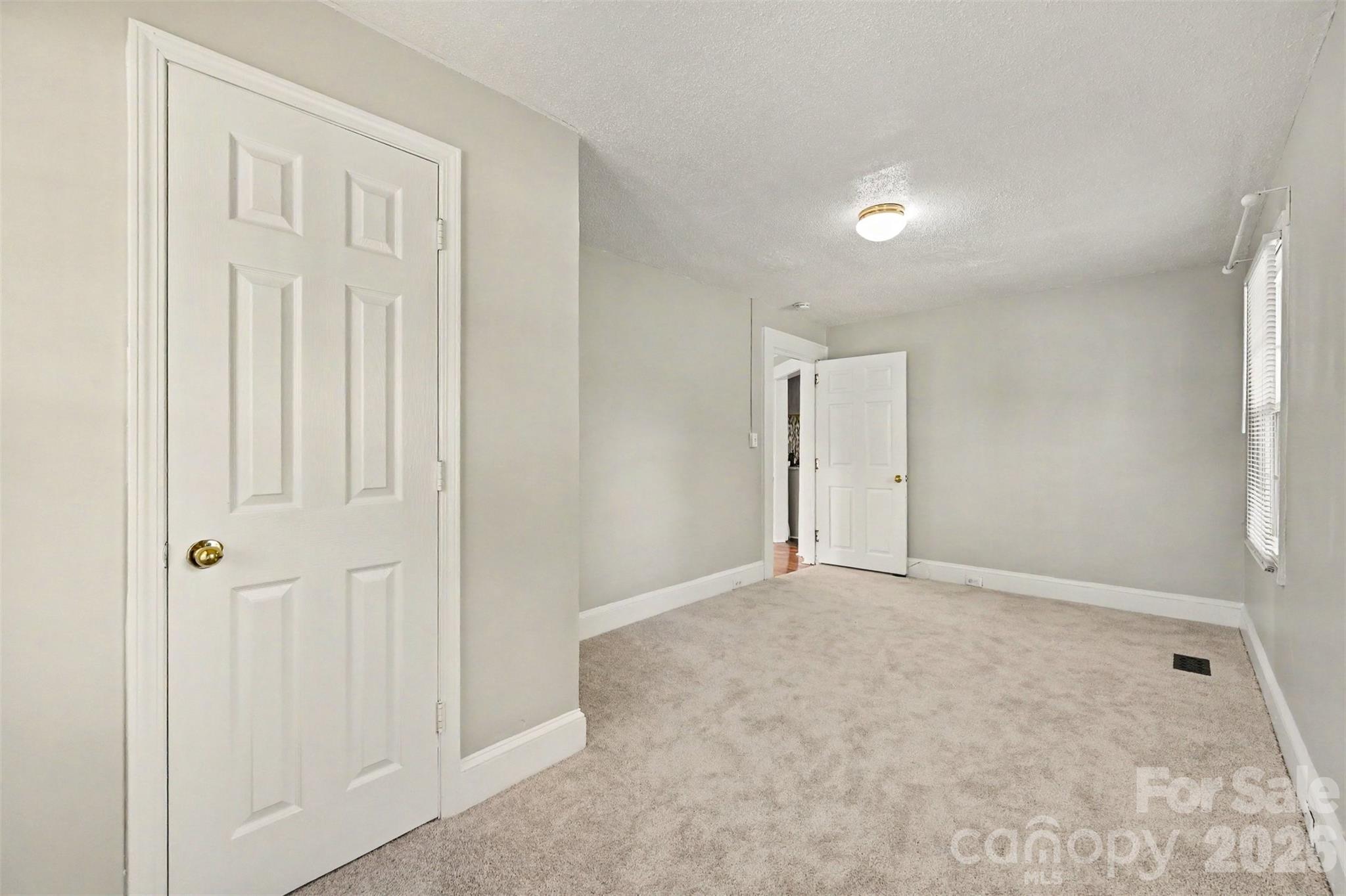 1309 Dearborn Avenue — Charlotte