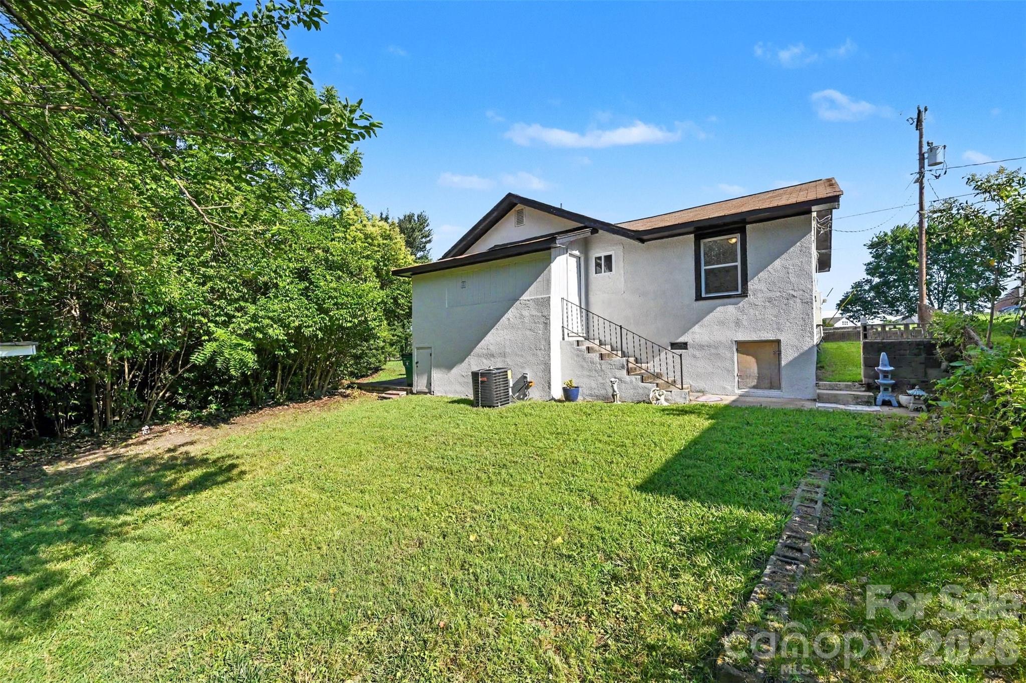1309 Dearborn Avenue — Charlotte