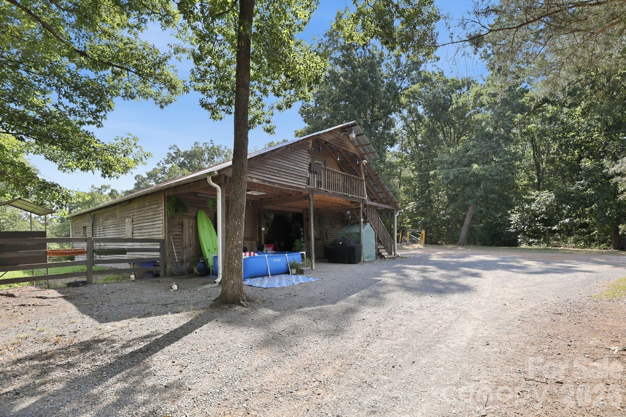 1916 Mcintyre Road — Wingate